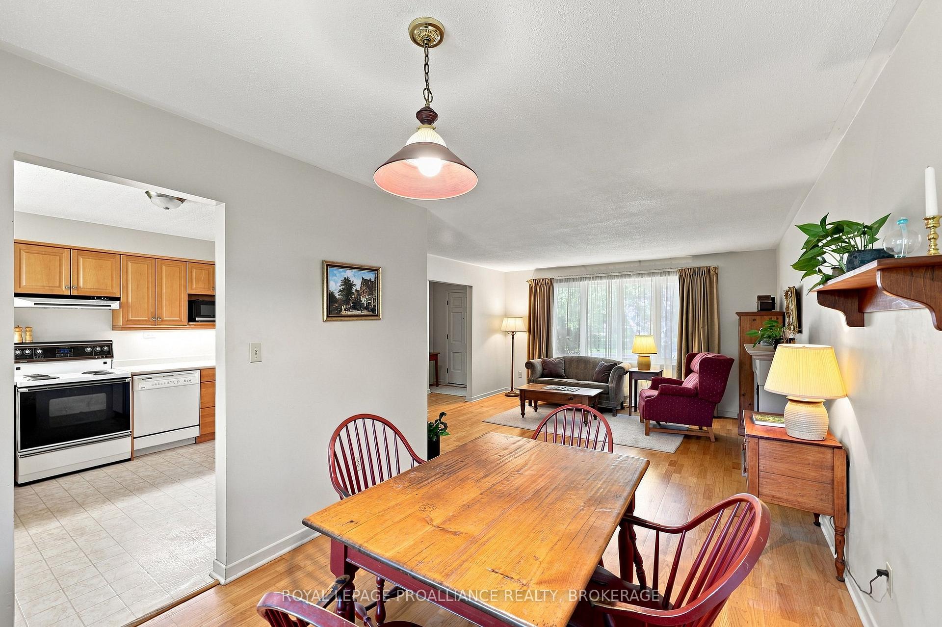 Photo 17 of 250 Glen Castle Road, Kingston, City SouthWest — HOMEH