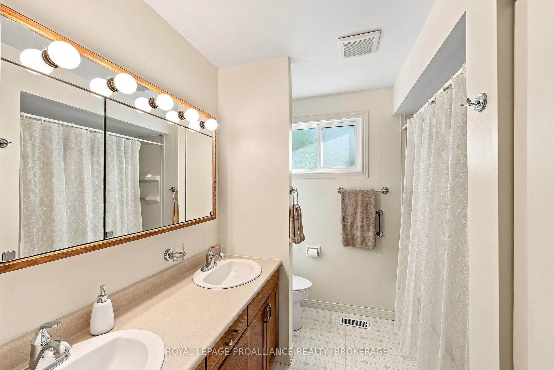 Photo 25 of 250 Glen Castle Road, Kingston, City SouthWest — HOMEH