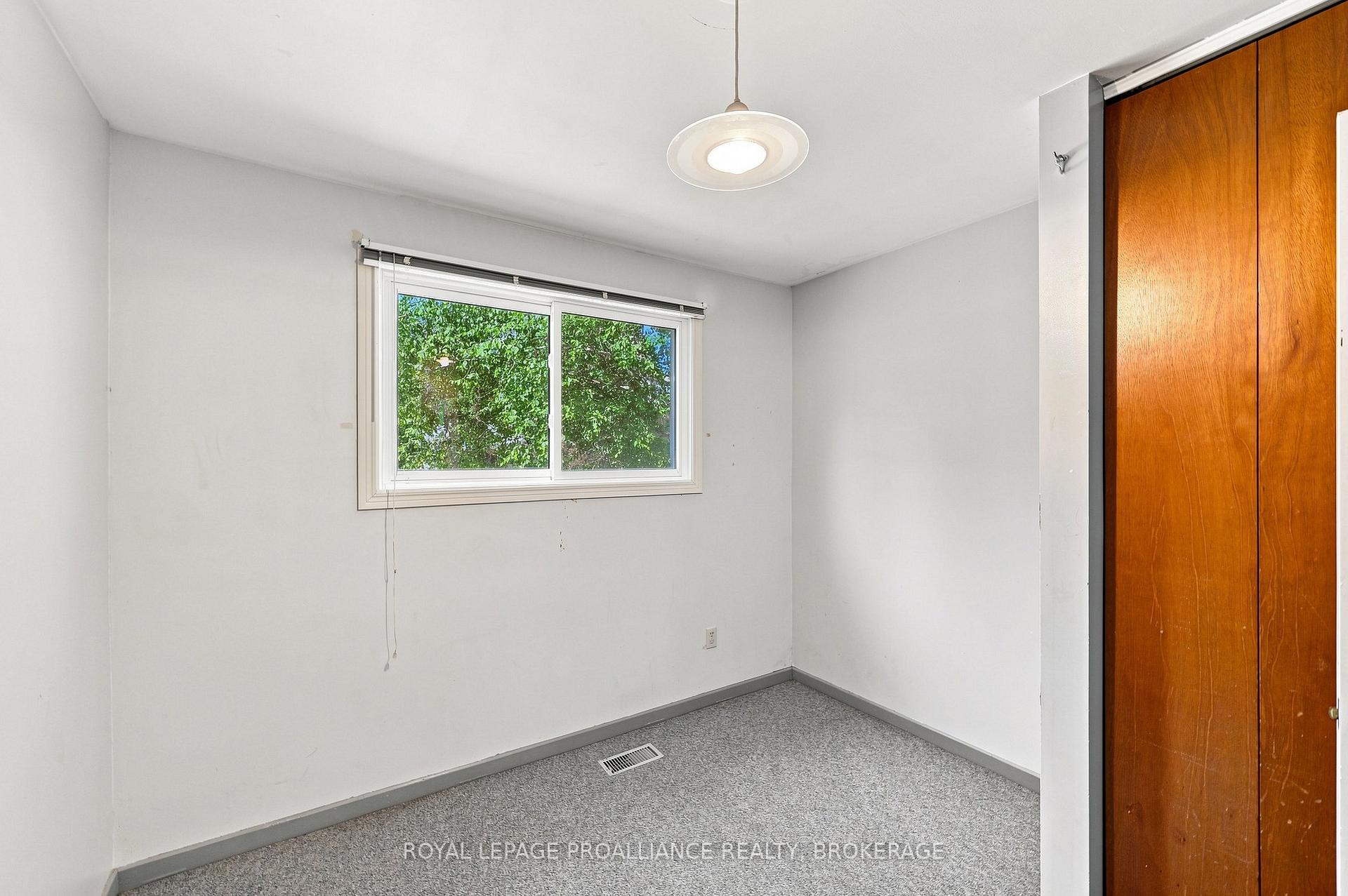 Photo 28 of 250 Glen Castle Road, Kingston, City SouthWest — HOMEH