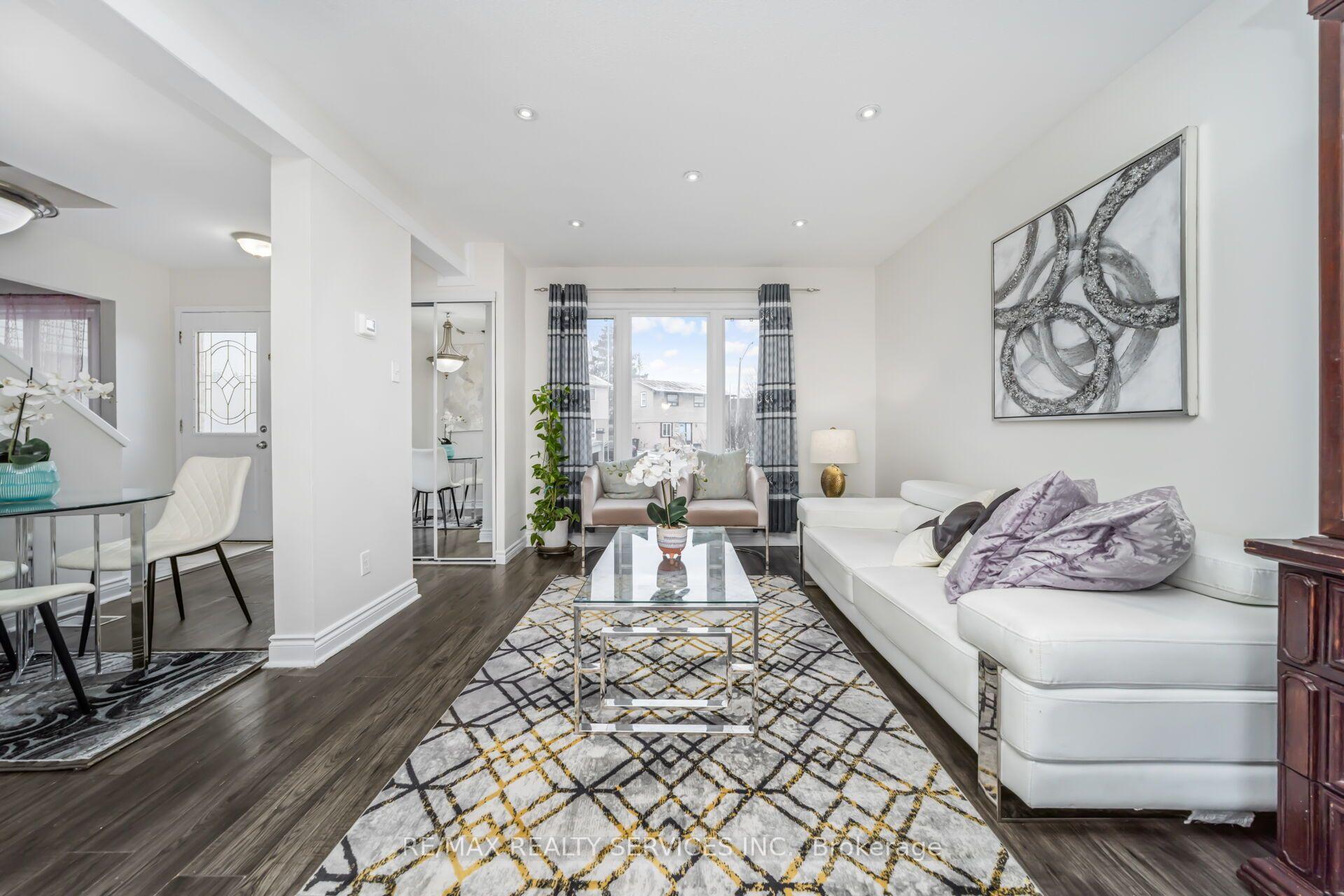 Photo 10 of 11 Juliette Square, Brampton, Northgate — HOMEH