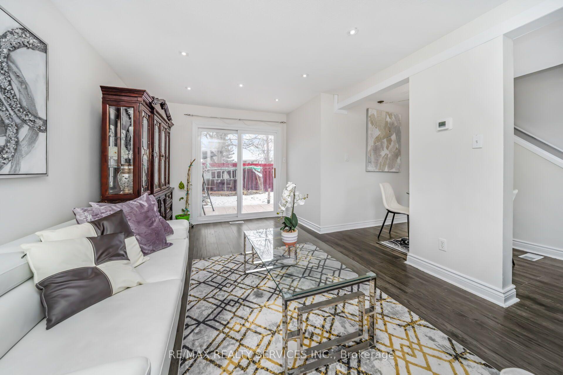 Photo 11 of 11 Juliette Square, Brampton, Northgate — HOMEH