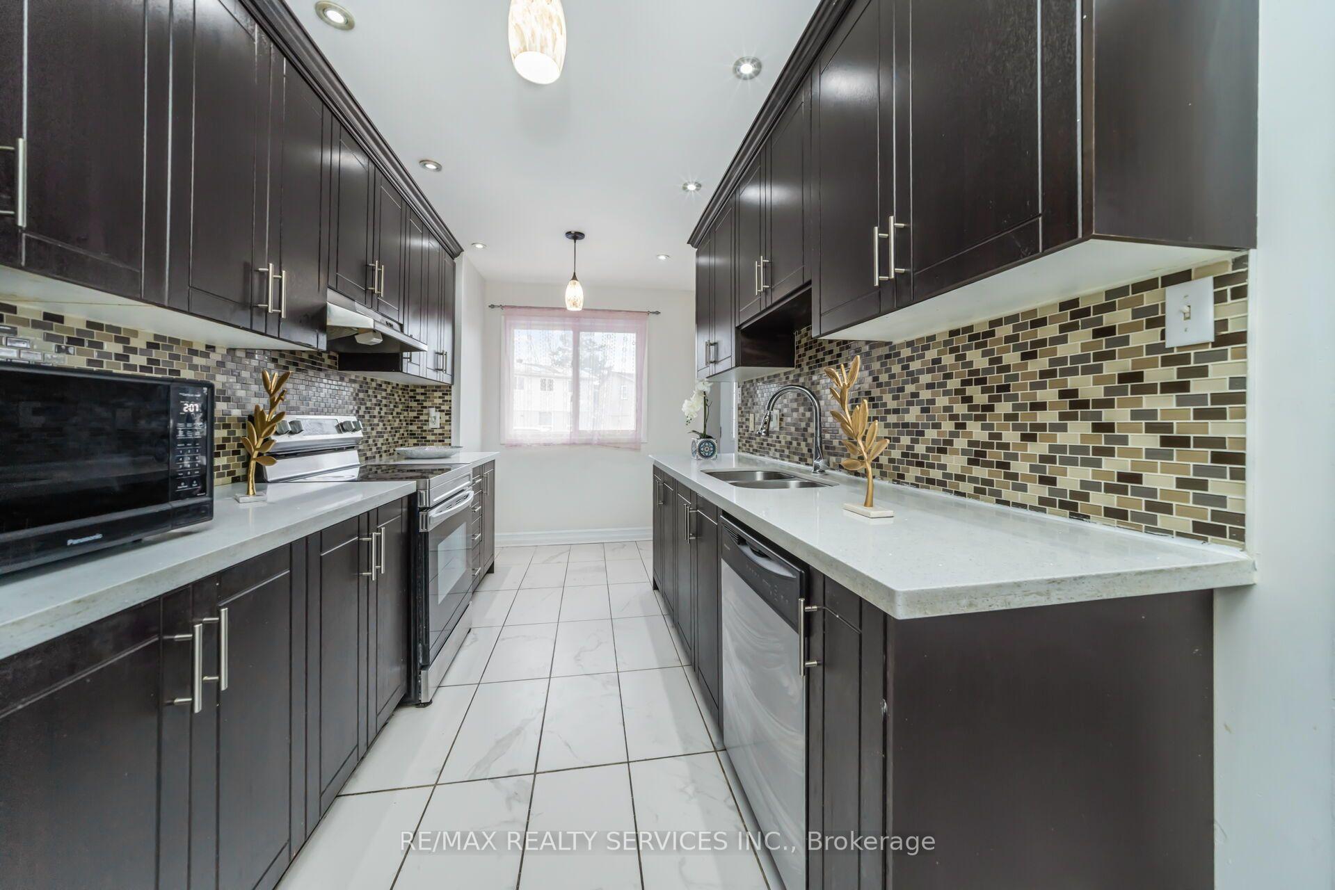 Photo 17 of 11 Juliette Square, Brampton, Northgate — HOMEH
