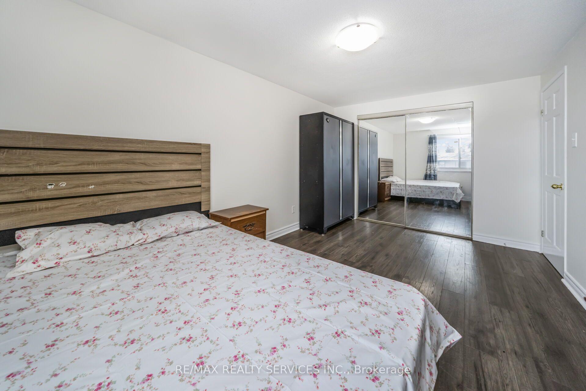 Photo 21 of 11 Juliette Square, Brampton, Northgate — HOMEH