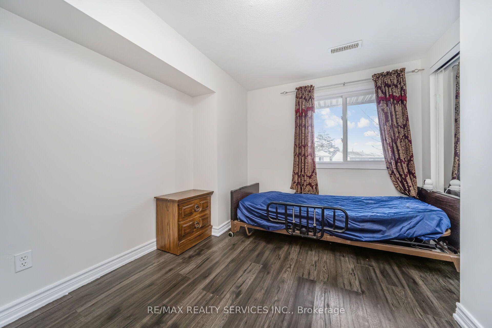 Photo 27 of 11 Juliette Square, Brampton, Northgate — HOMEH