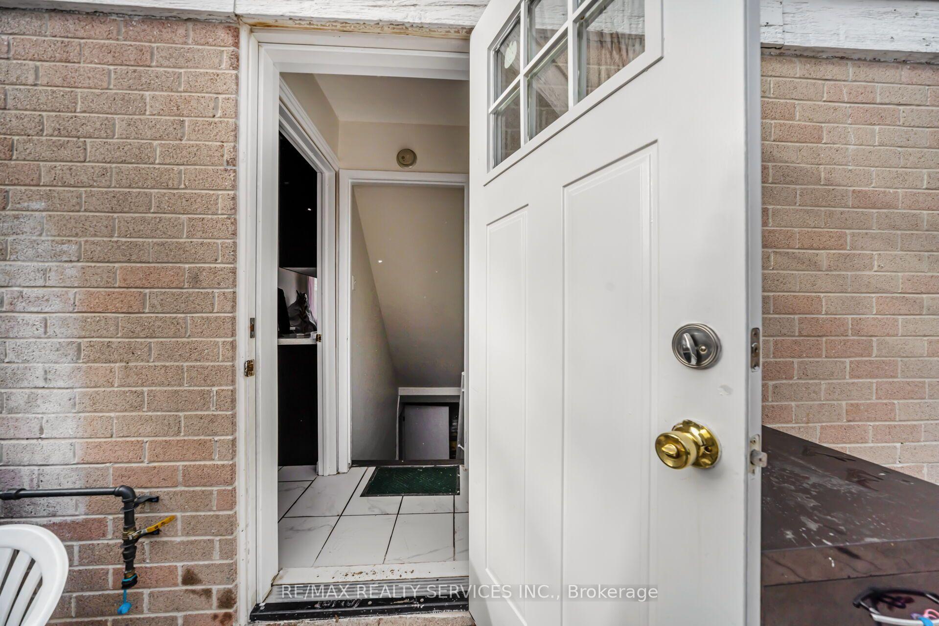 Photo 30 of 11 Juliette Square, Brampton, Northgate — HOMEH