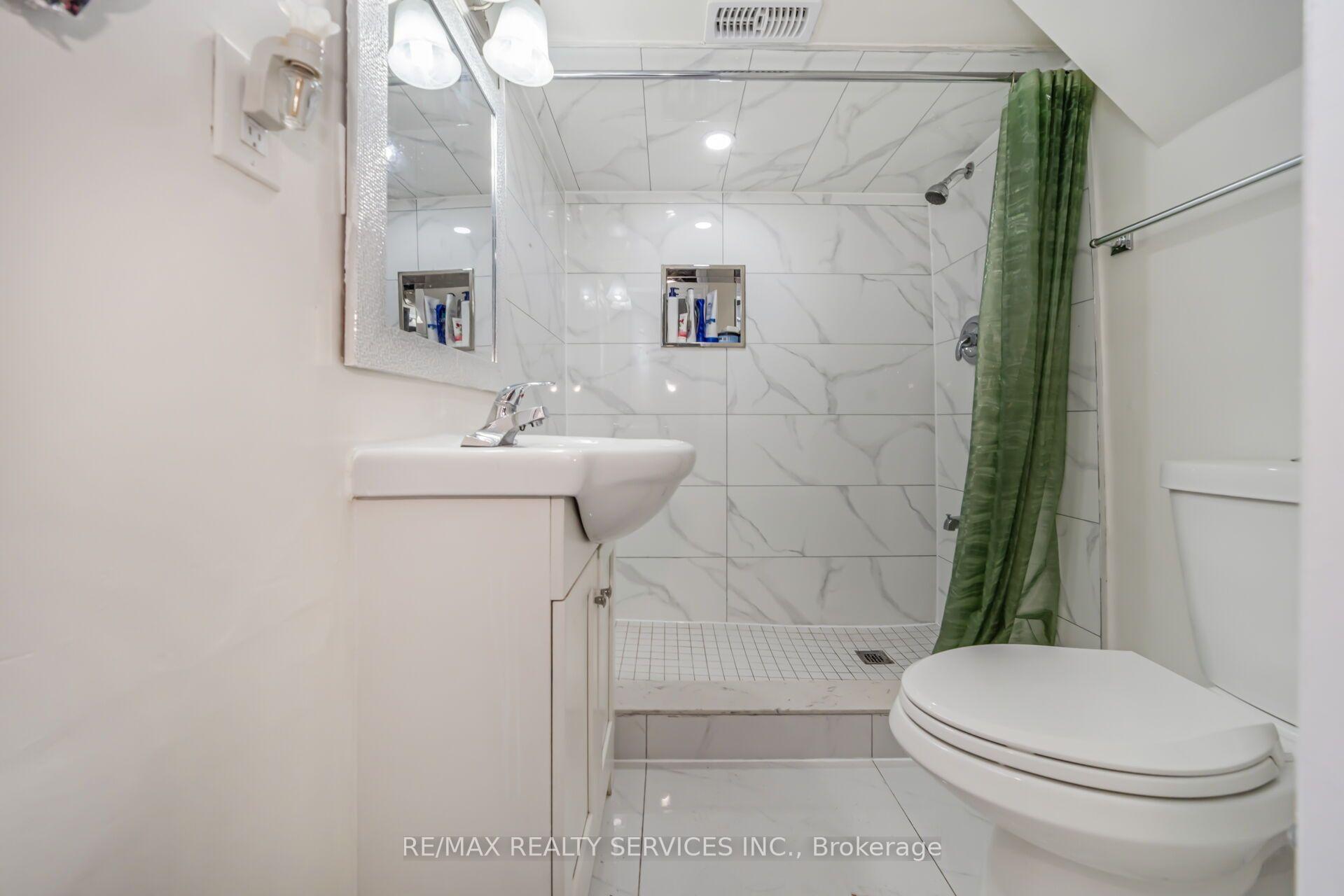 Photo 36 of 11 Juliette Square, Brampton, Northgate — HOMEH