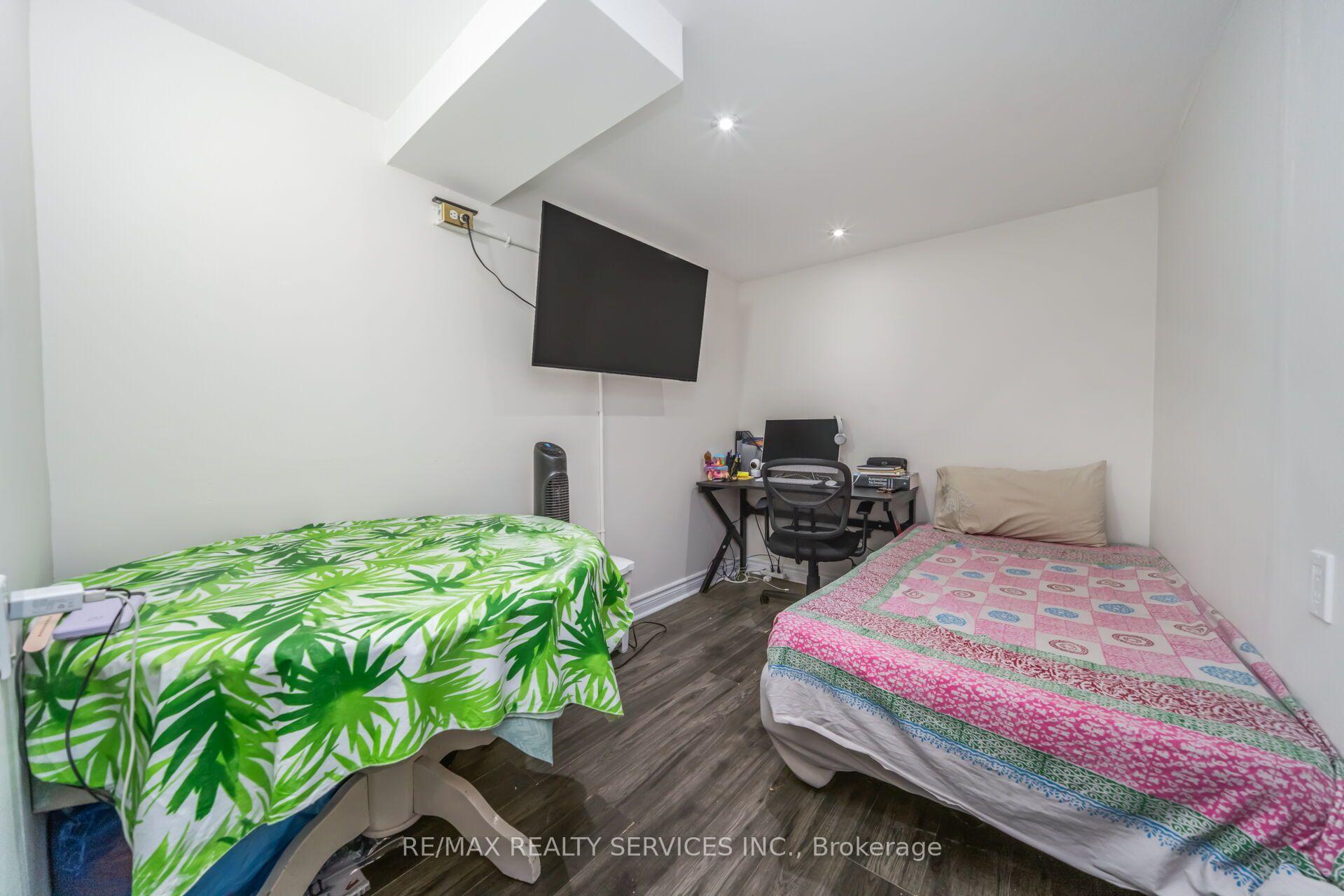 Photo 37 of 11 Juliette Square, Brampton, Northgate — HOMEH