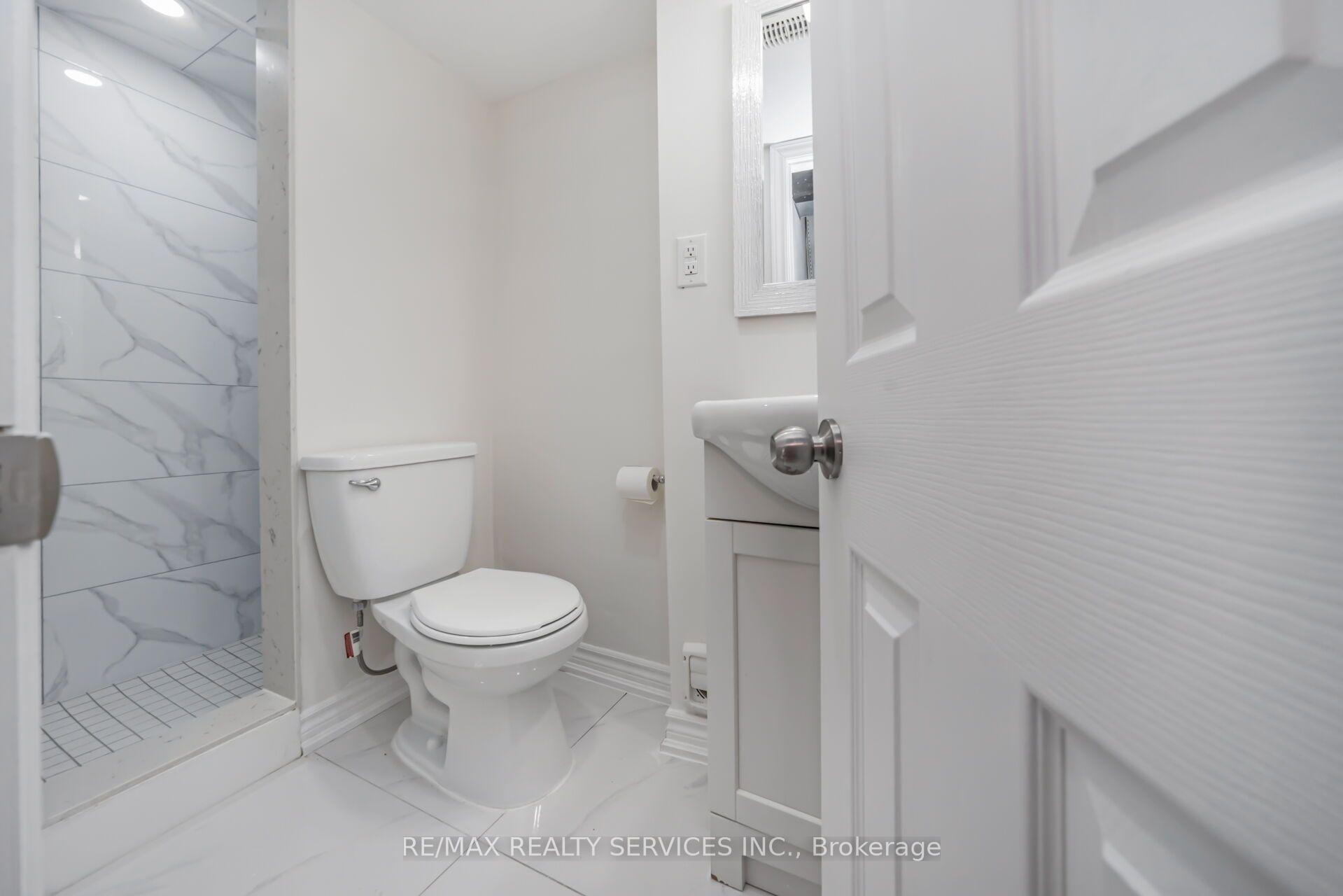 Photo 40 of 11 Juliette Square, Brampton, Northgate — HOMEH