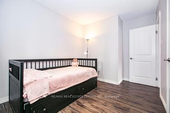 Photo 14 of 125 Madoc Drive, Brampton, Madoc — HOMEH