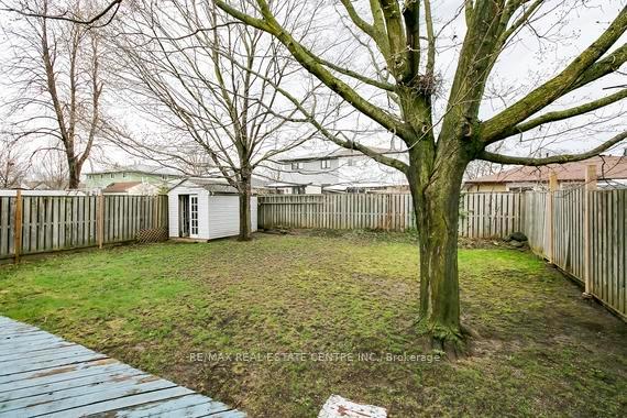 Photo 21 of 125 Madoc Drive, Brampton, Madoc — HOMEH