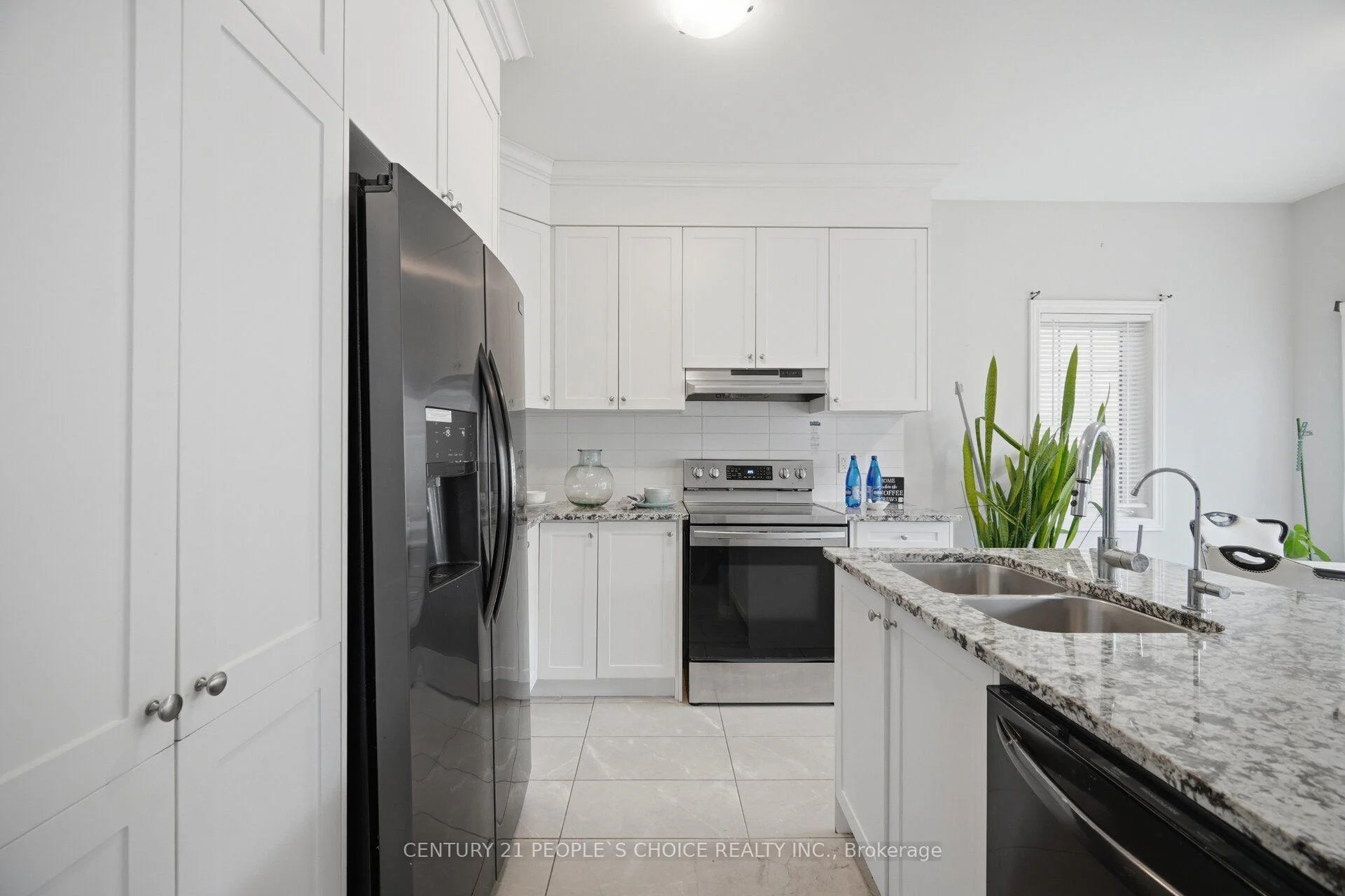 Photo 15 of 33 Seedhouse Road, Brampton, Sandringham-Wellington — HOMEH
