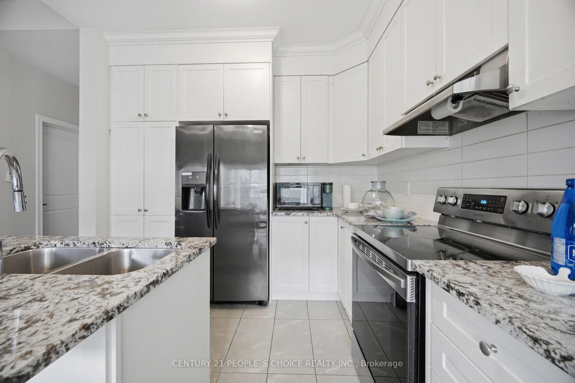 Photo 16 of 33 Seedhouse Road, Brampton, Sandringham-Wellington — HOMEH