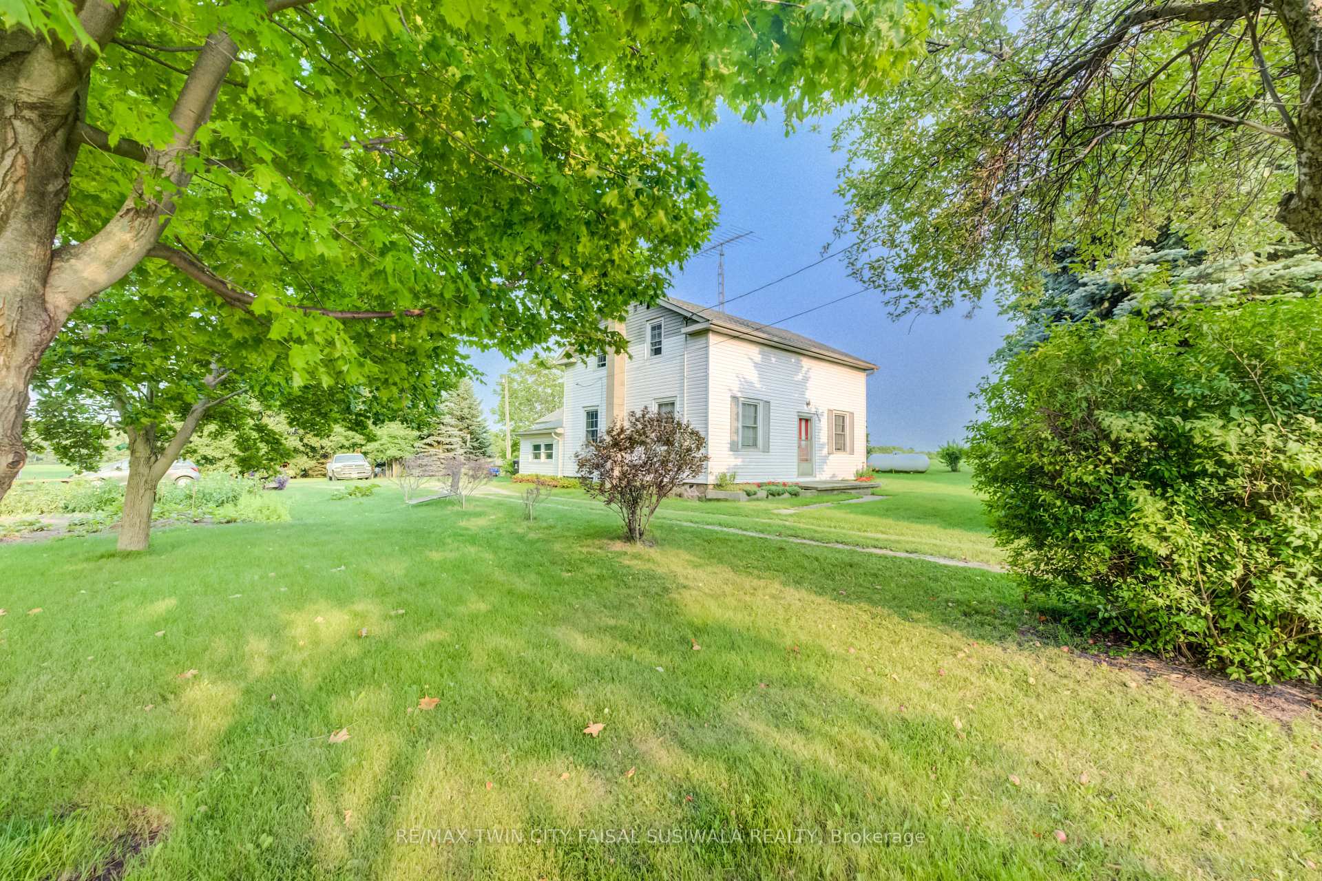 Photo 4 of 3470 Beaverdale Road, Cambridge, Preston Heights — HOMEH