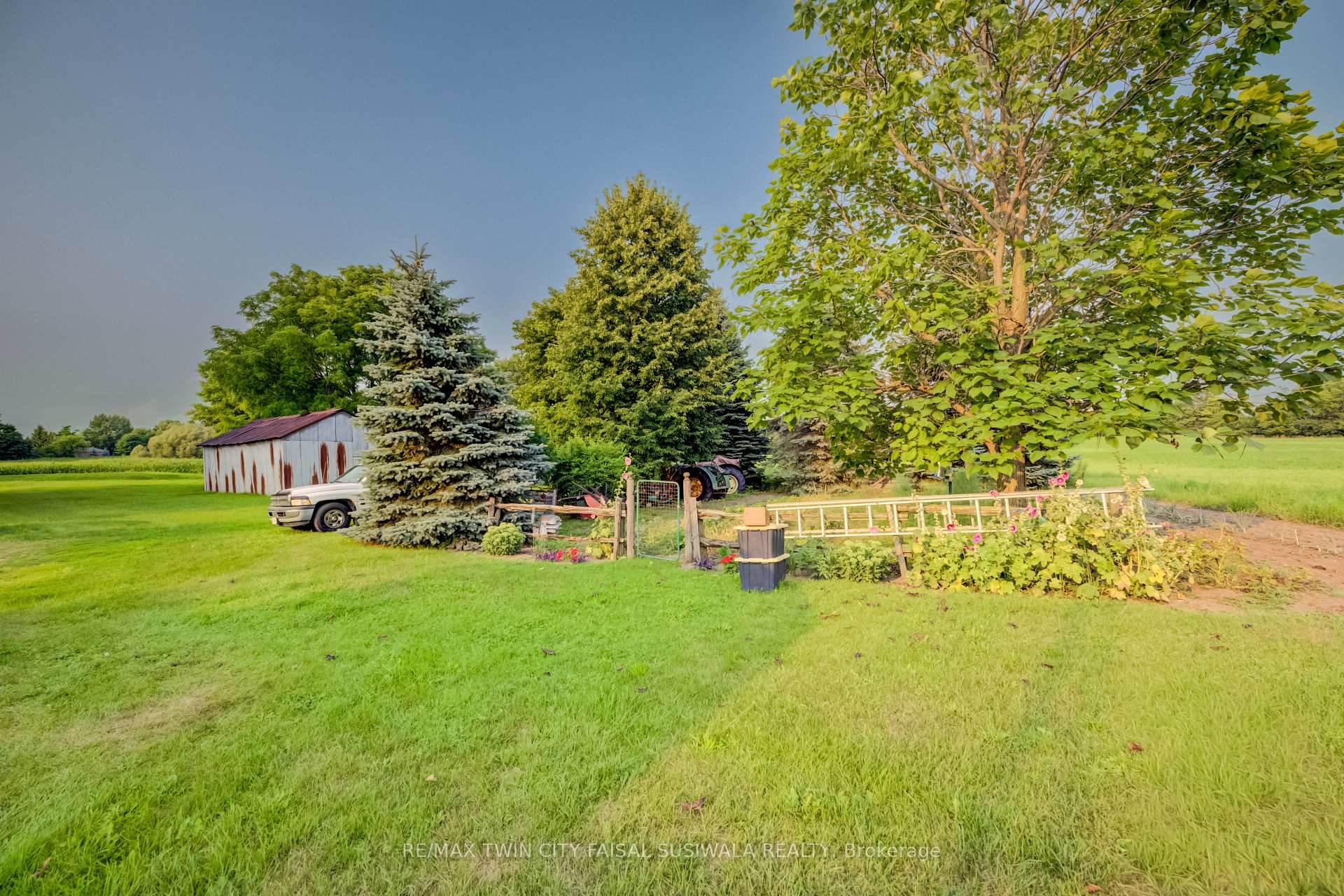 Photo 7 of 3470 Beaverdale Road, Cambridge, Preston Heights — HOMEH