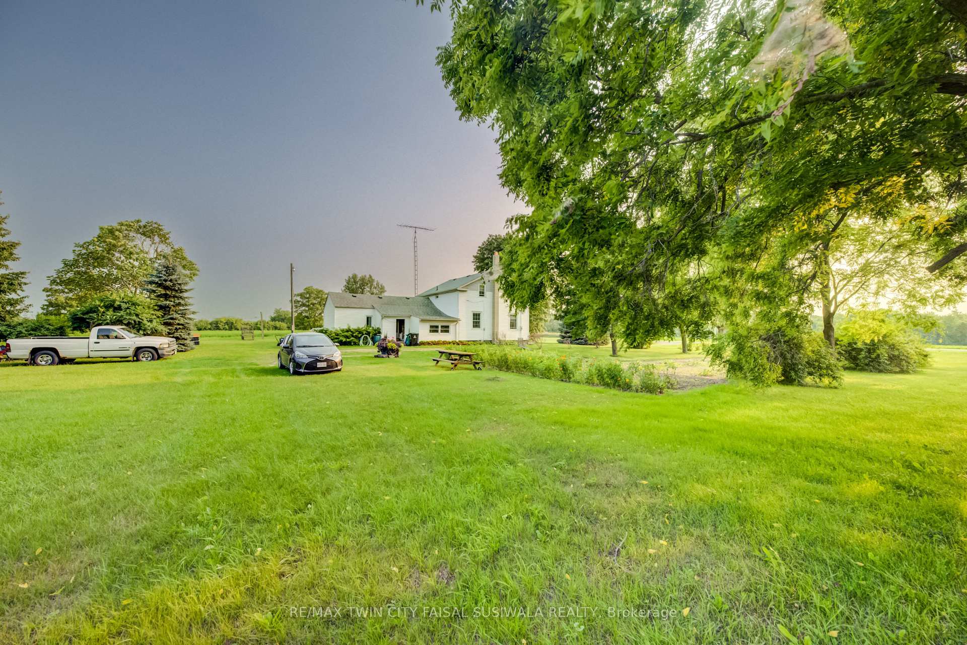 Photo 10 of 3470 Beaverdale Road, Cambridge, Preston Heights — HOMEH