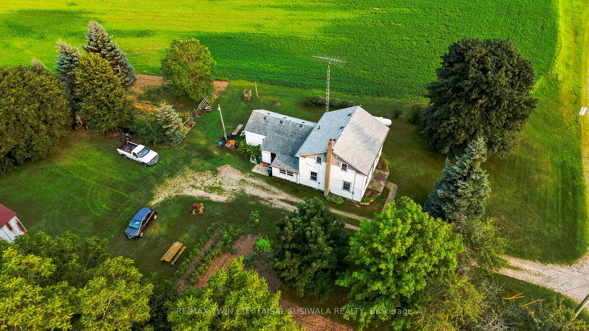 Photo 22 of 3470 Beaverdale Road, Cambridge, Preston Heights — HOMEH