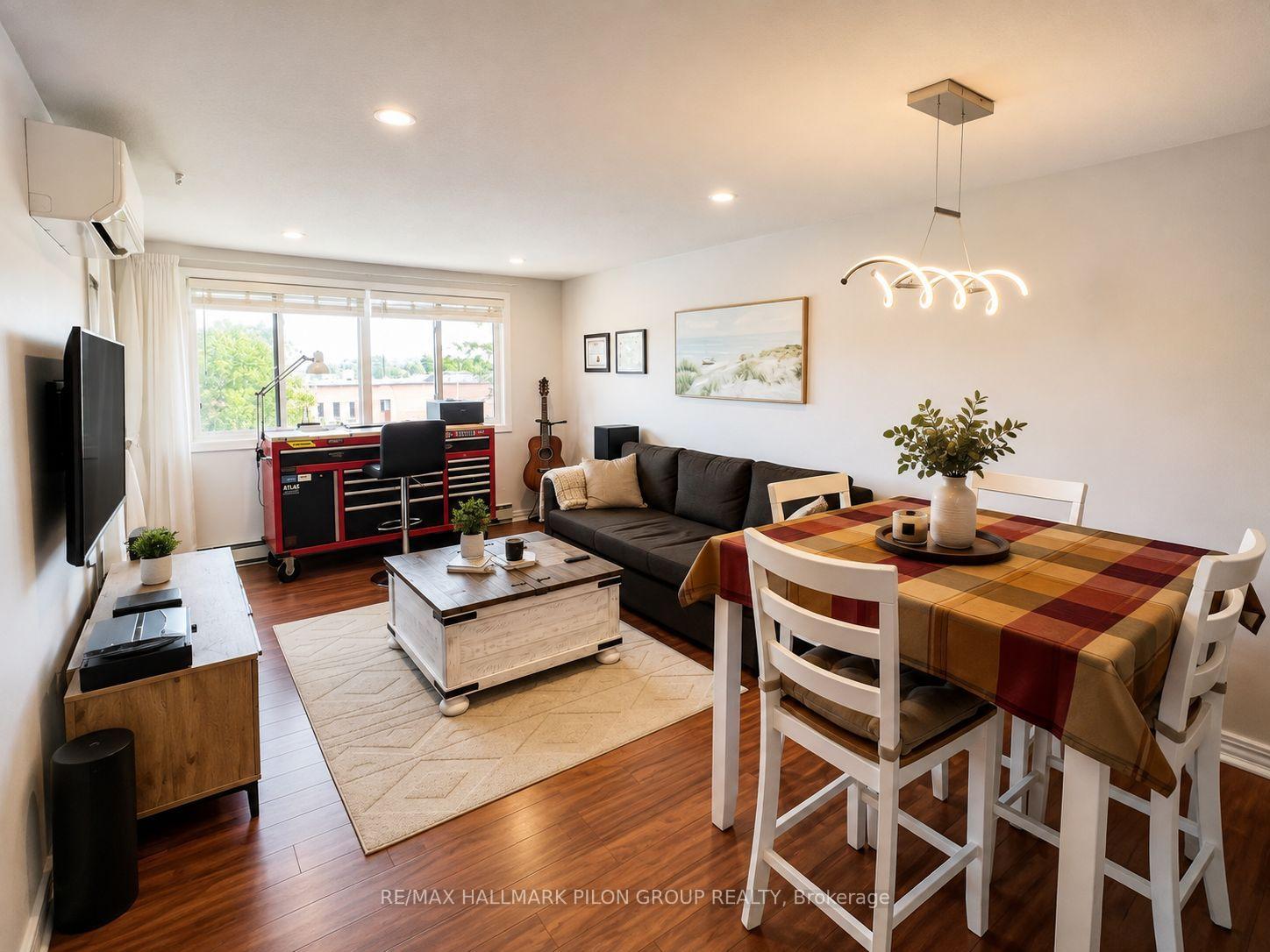 Photo 5 of Unit 405, 6532 Bilberry Drive, Ottawa, Orleans Wood — HOMEH