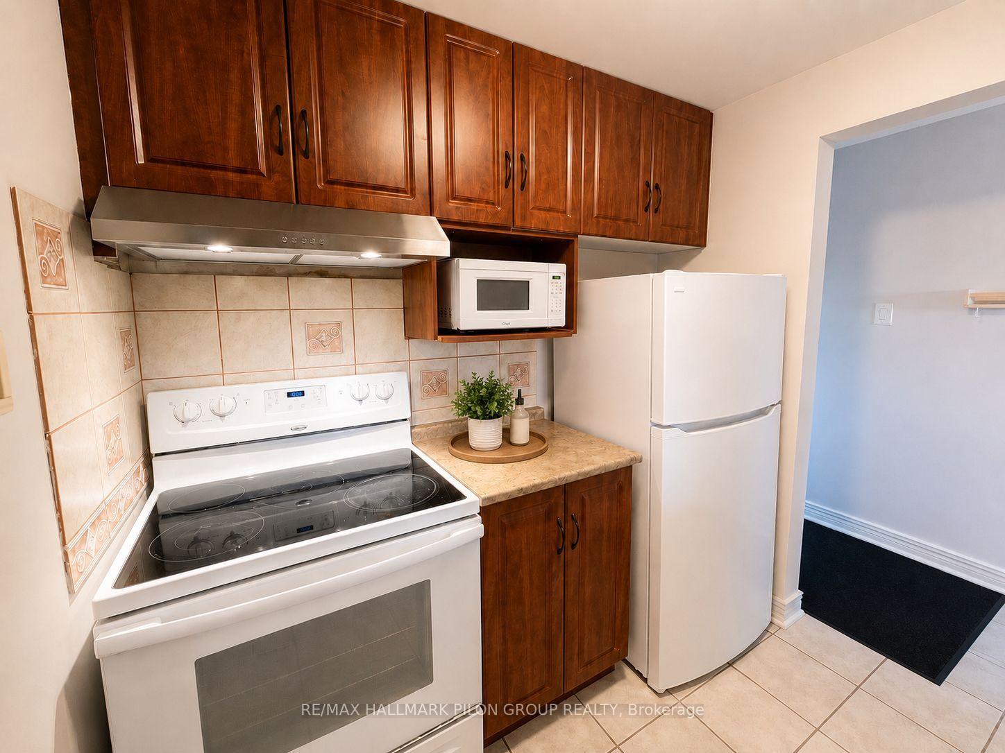 Photo 6 of Unit 405, 6532 Bilberry Drive, Ottawa, Orleans Wood — HOMEH