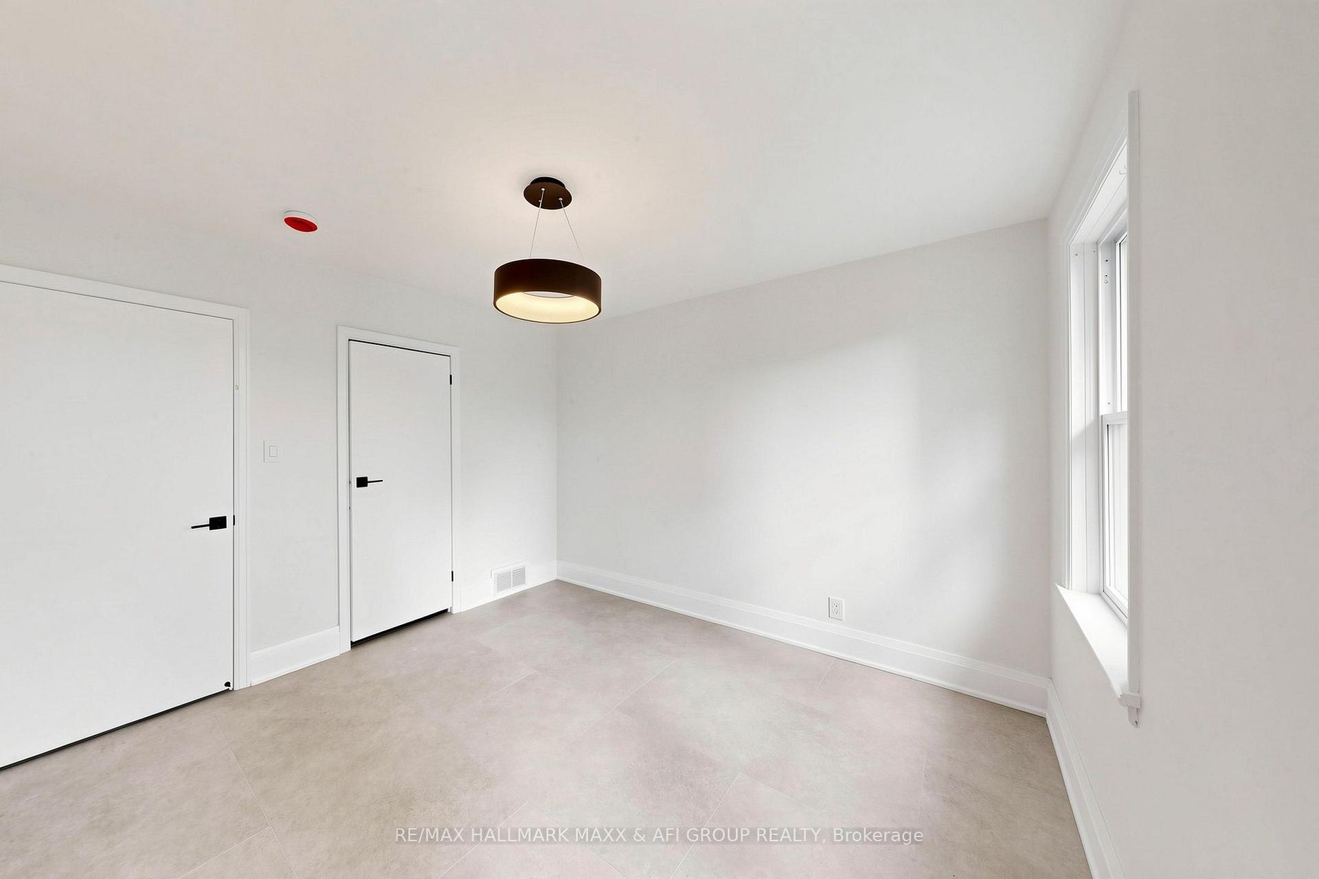Photo 17 of 25 Harding Boulevard, Richmond Hill, Harding — HOMEH