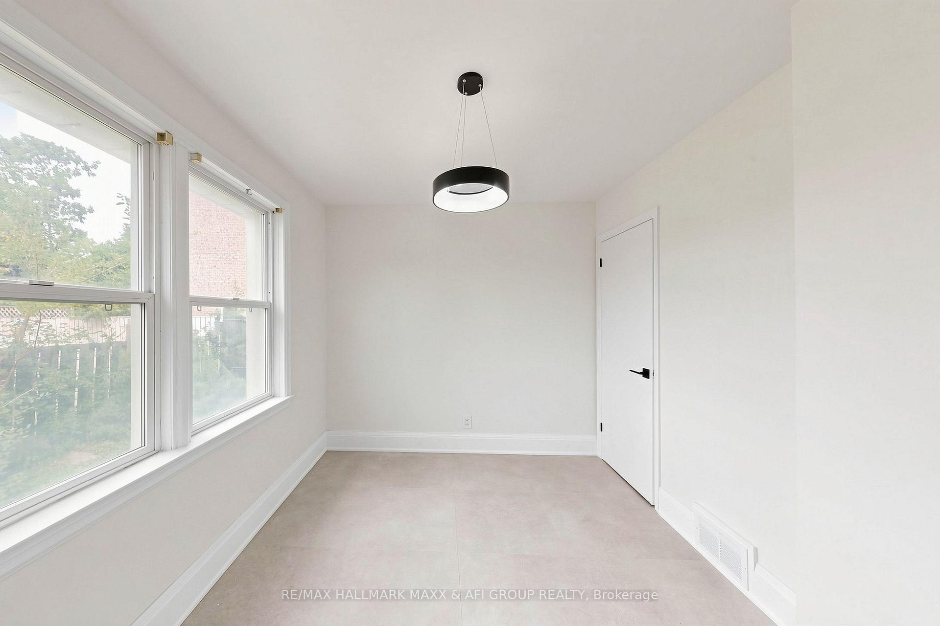 Photo 20 of 25 Harding Boulevard, Richmond Hill, Harding — HOMEH