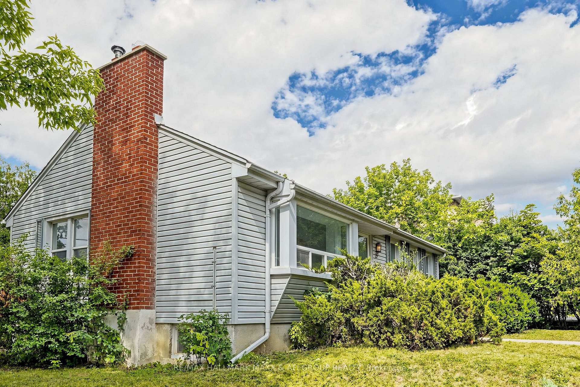 Photo 23 of 25 Harding Boulevard, Richmond Hill, Harding — HOMEH