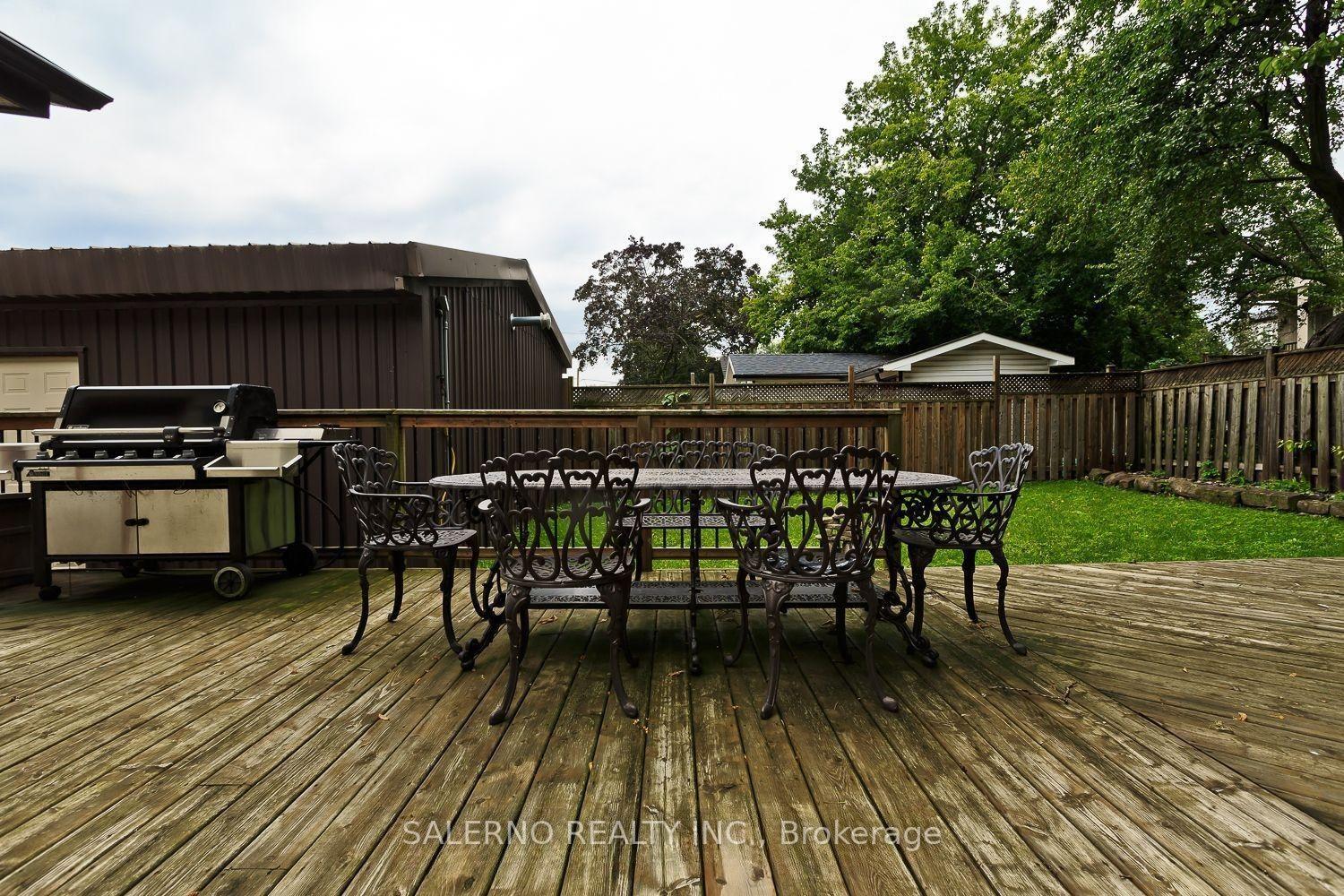 Photo 31 of 34 Fairfield Avenue, Etobicoke, Long Branch — HOMEH