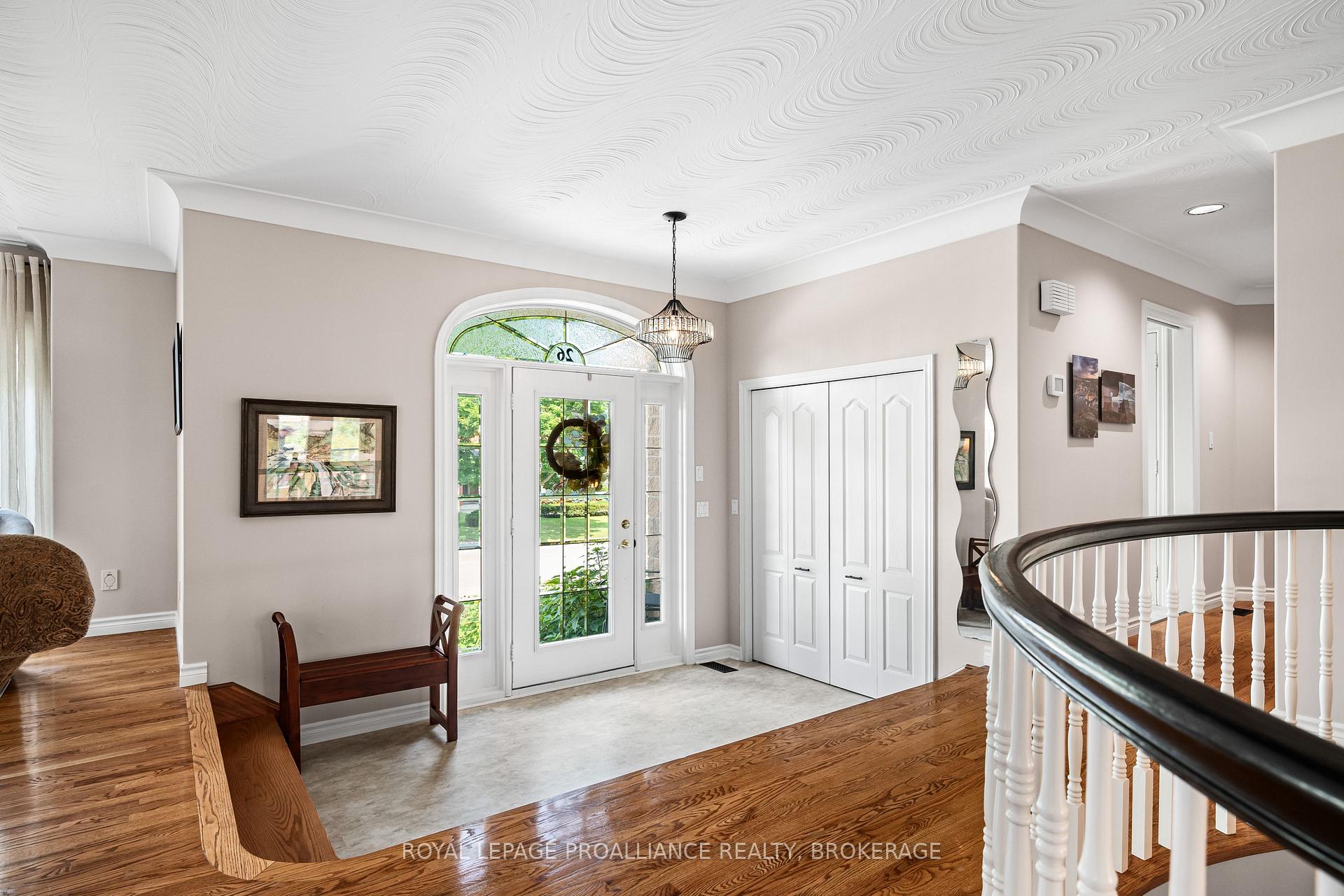 Photo 5 of 26 Kenwoods Circle, Kingston, Kingston East (Incl Barret Crt) — HOMEH