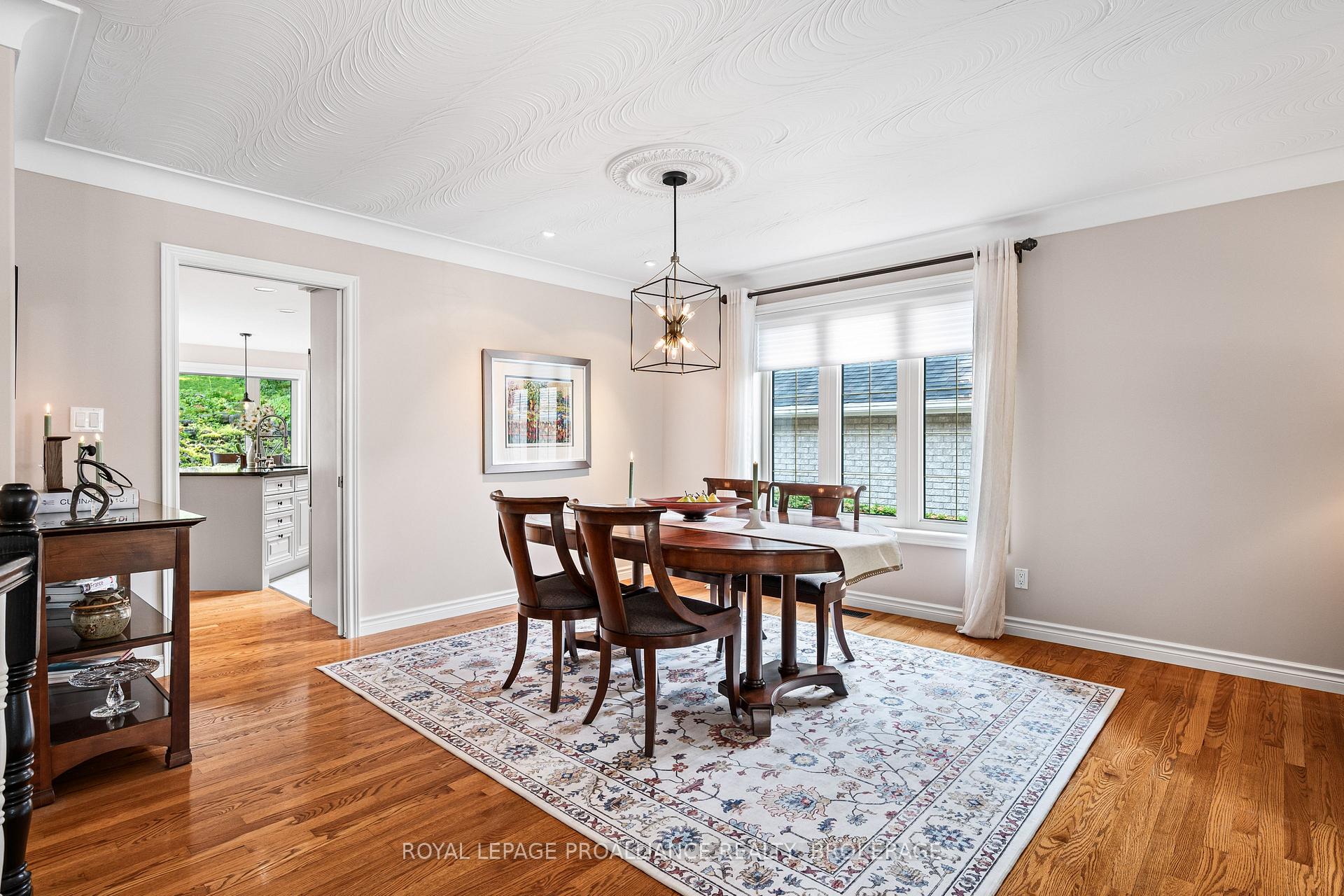 Photo 6 of 26 Kenwoods Circle, Kingston, Kingston East (Incl Barret Crt) — HOMEH