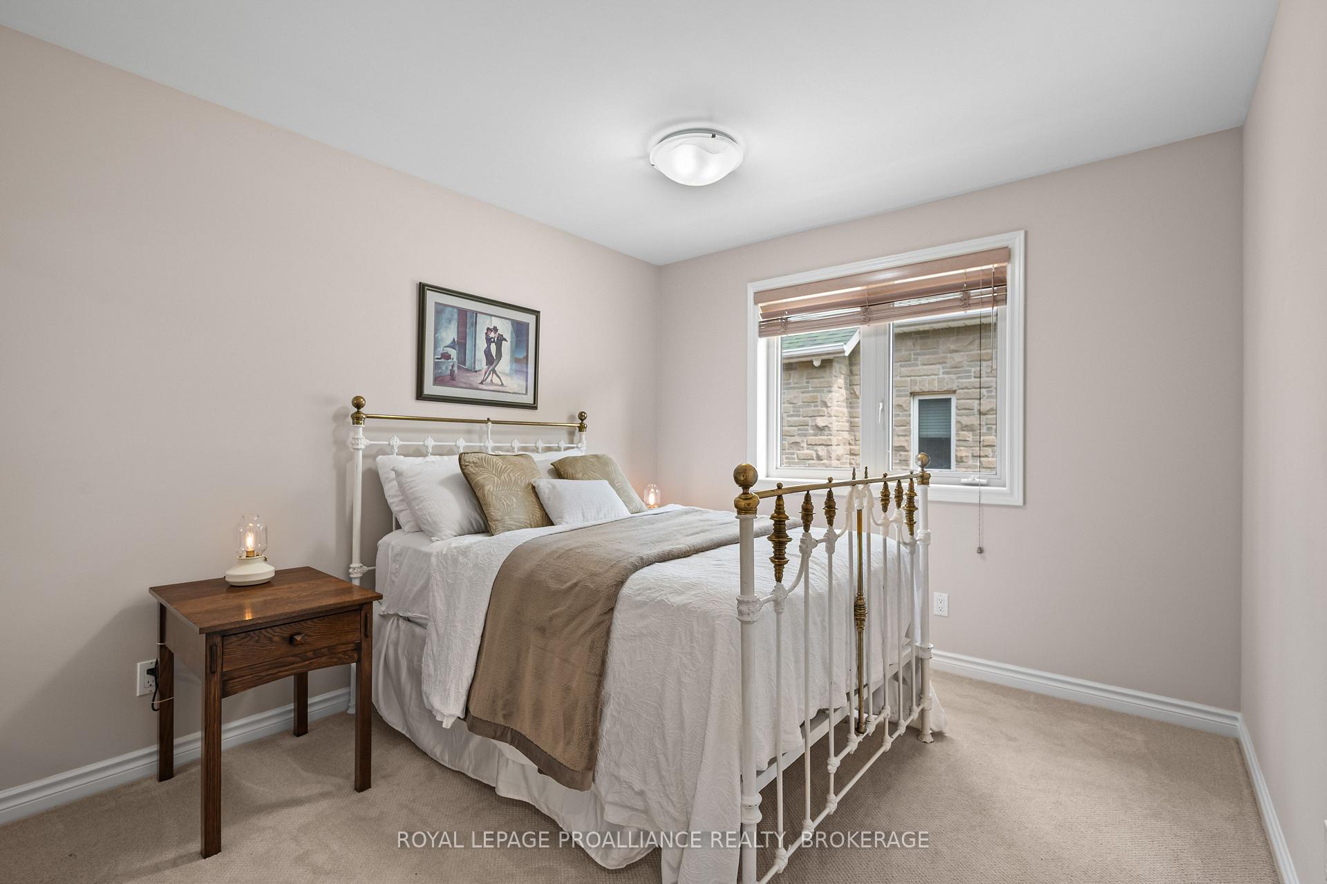 Photo 23 of 26 Kenwoods Circle, Kingston, Kingston East (Incl Barret Crt) — HOMEH