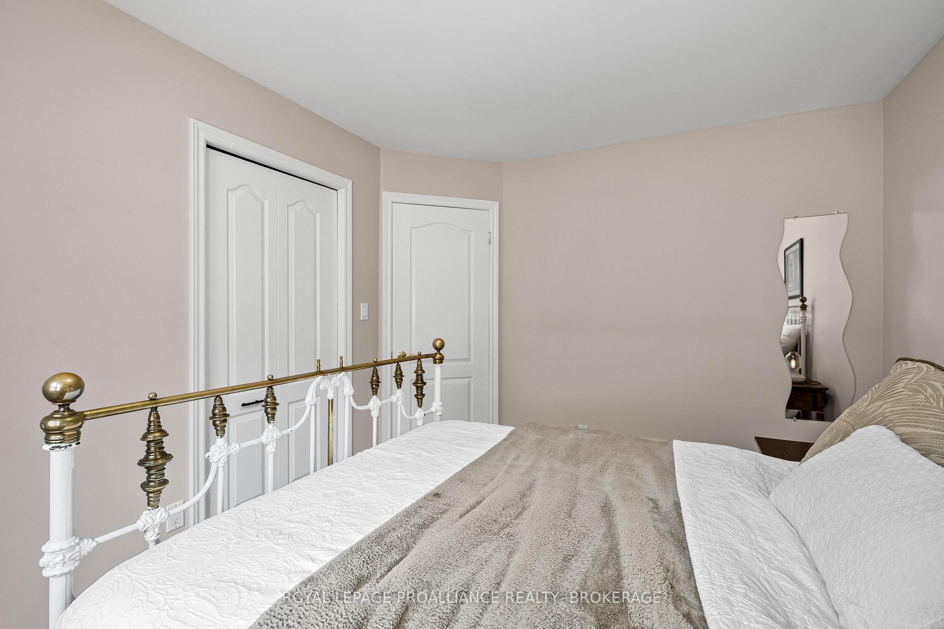 Photo 24 of 26 Kenwoods Circle, Kingston, Kingston East (Incl Barret Crt) — HOMEH