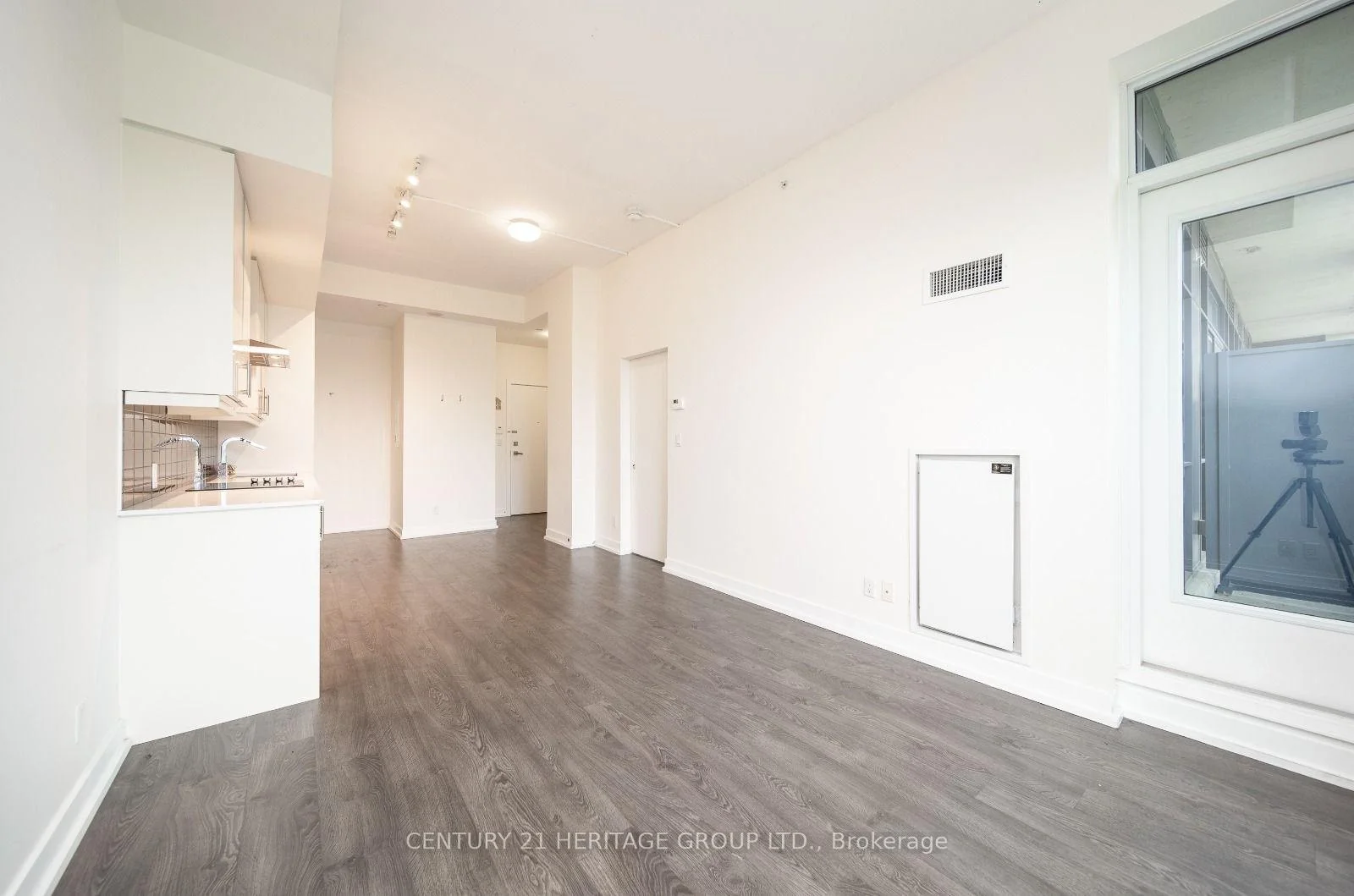 Photo 13 of Unit 509, 75 The Donway, North York, Banbury-Don Mills — HOMEH