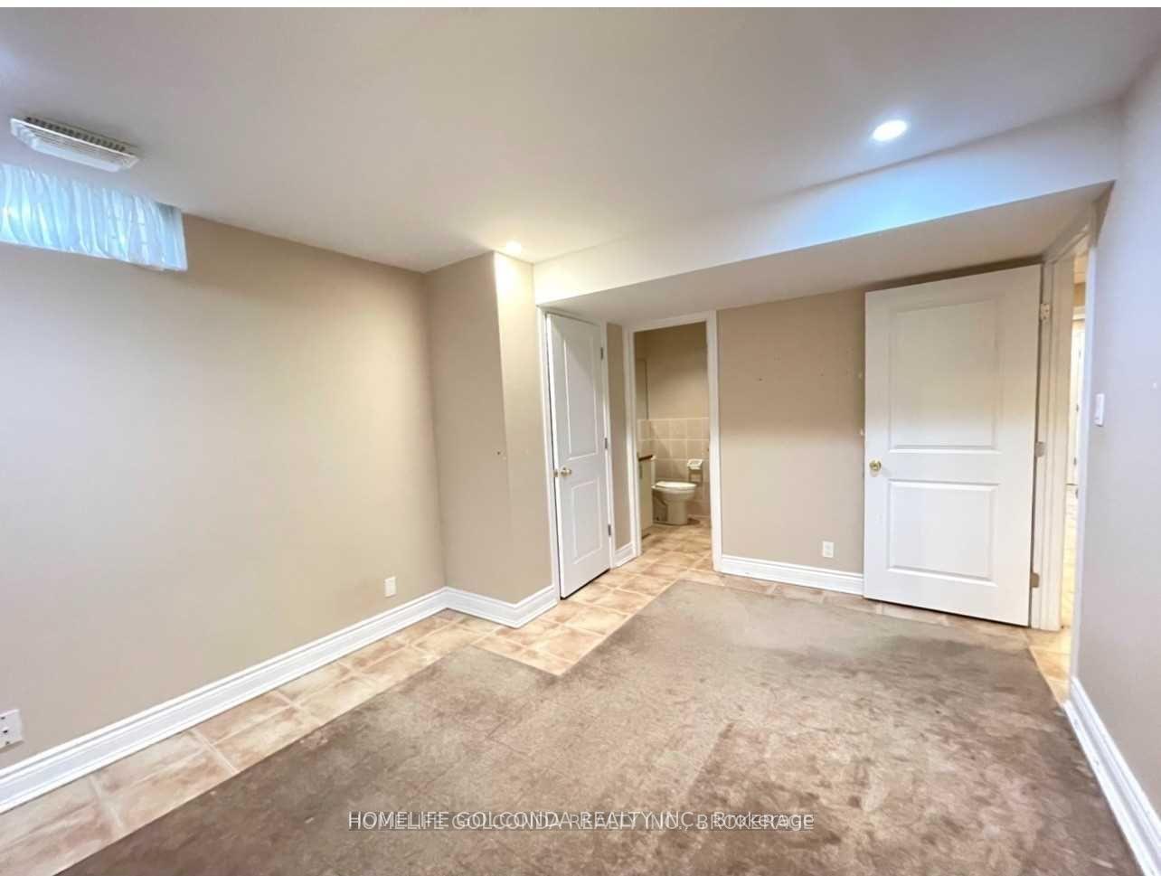 Photo 12 of 33 Hammerstone Crescent, Vaughan, Beverley Glen — HOMEH