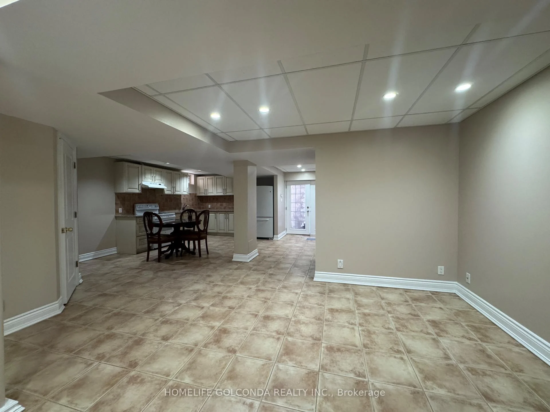 Photo 11 of 33 Hammerstone Crescent, Vaughan, Beverley Glen — HOMEH