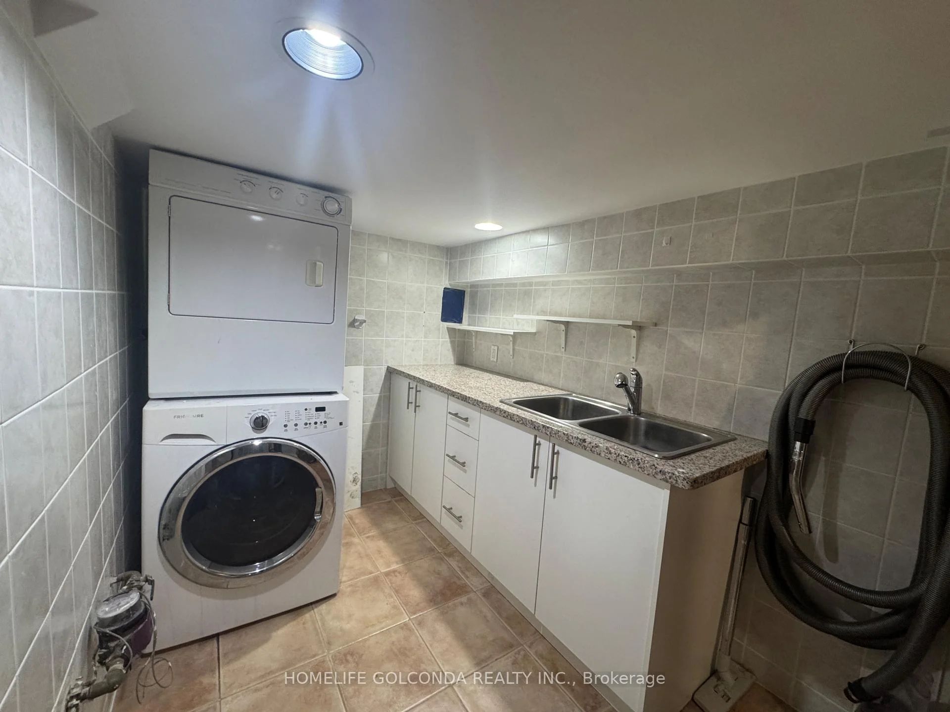 Photo 21 of 33 Hammerstone Crescent, Vaughan, Beverley Glen — HOMEH