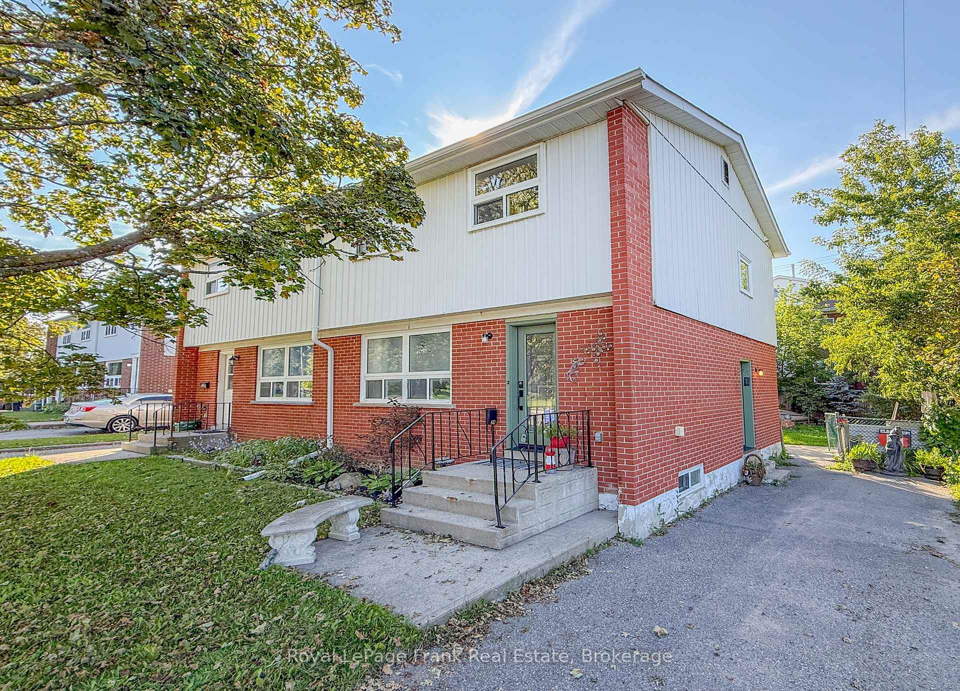 Front of 34 Northlin Park Road