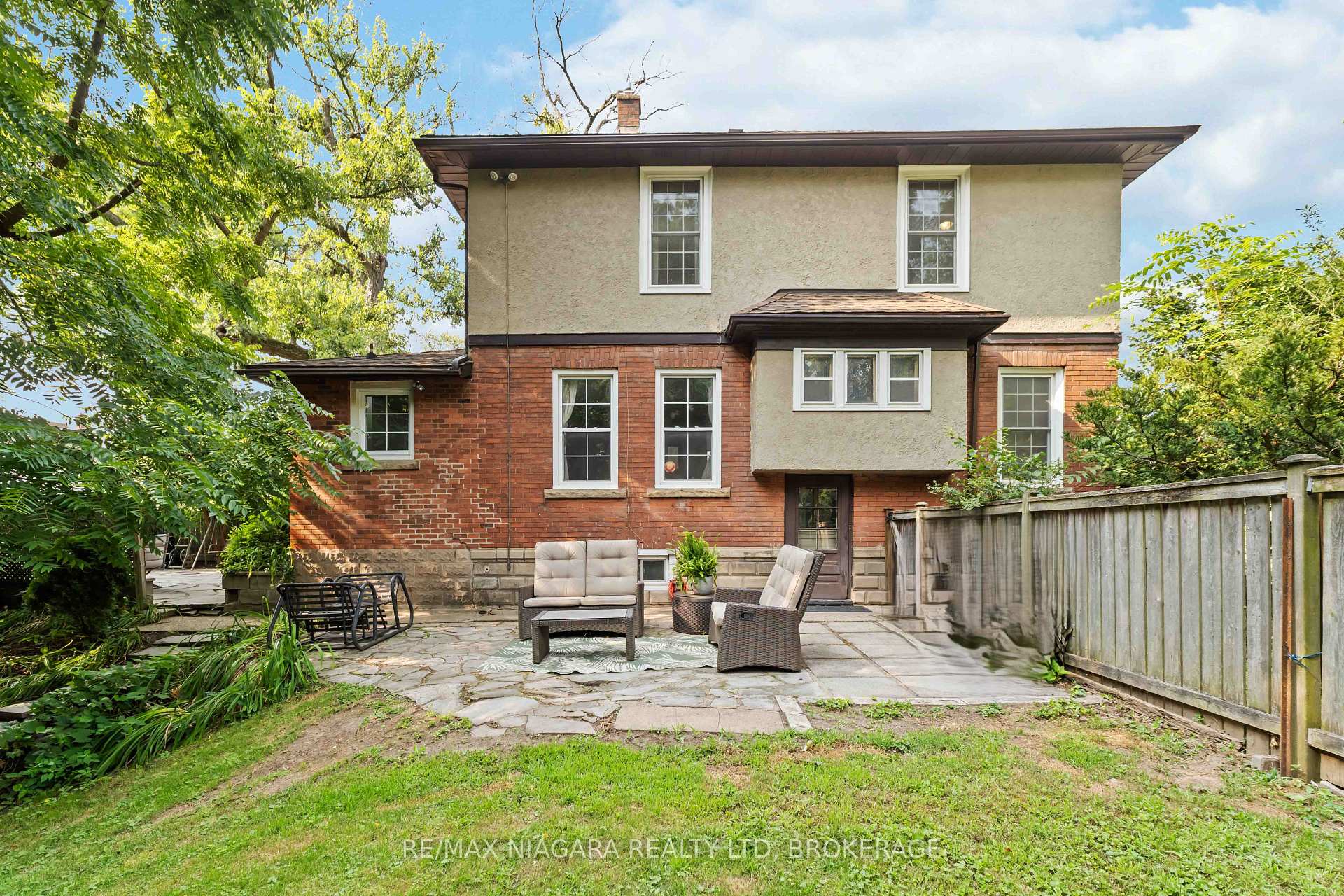 Photo 3 of 6275 Pine Grove Avenue, Niagara Falls, Dorchester — HOMEH