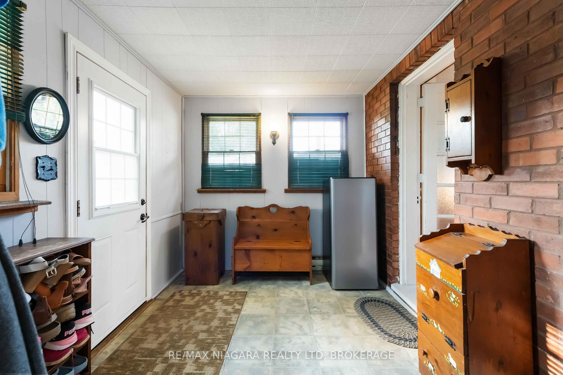 Photo 11 of 6275 Pine Grove Avenue, Niagara Falls, Dorchester — HOMEH