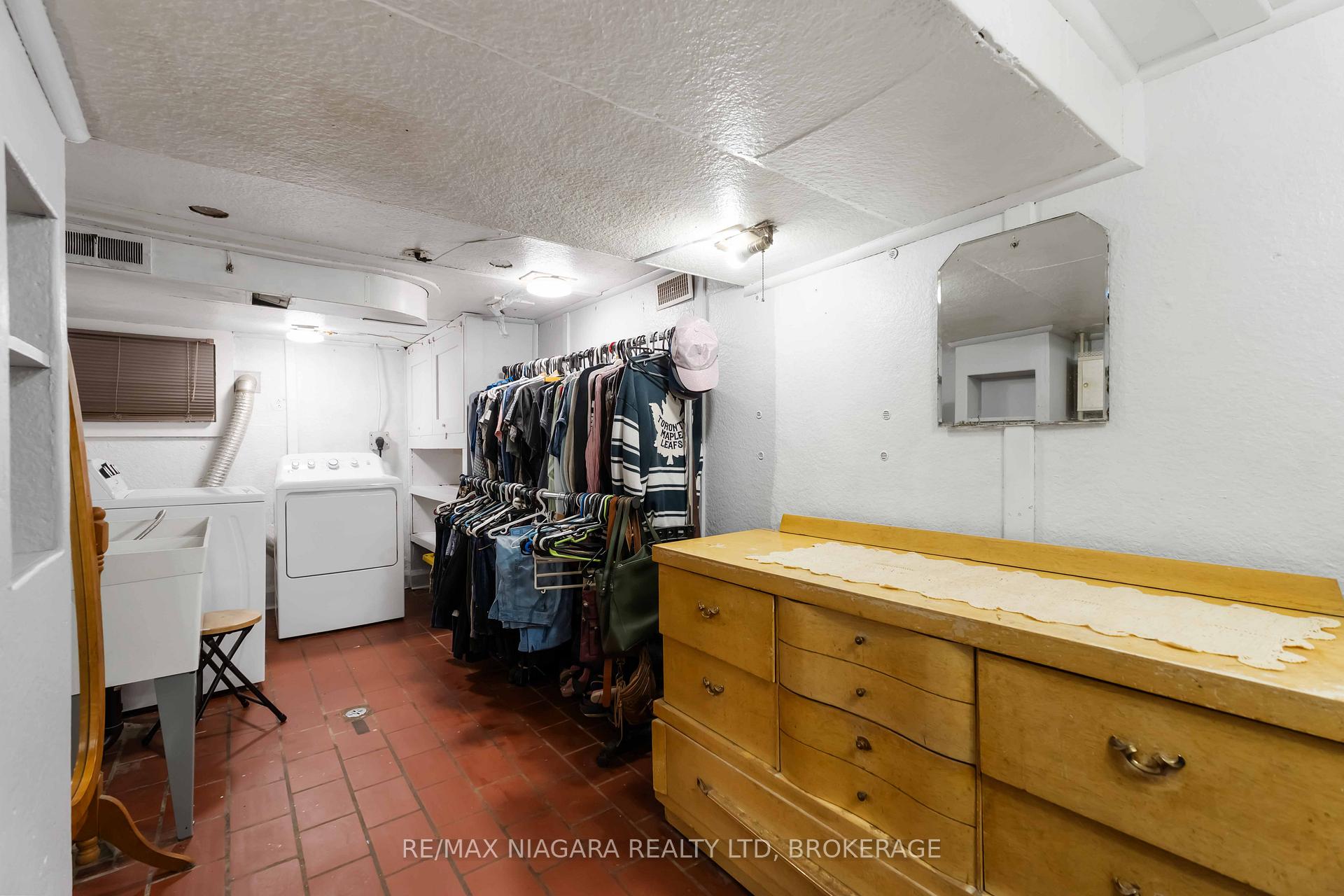 Photo 18 of 6275 Pine Grove Avenue, Niagara Falls, Dorchester — HOMEH