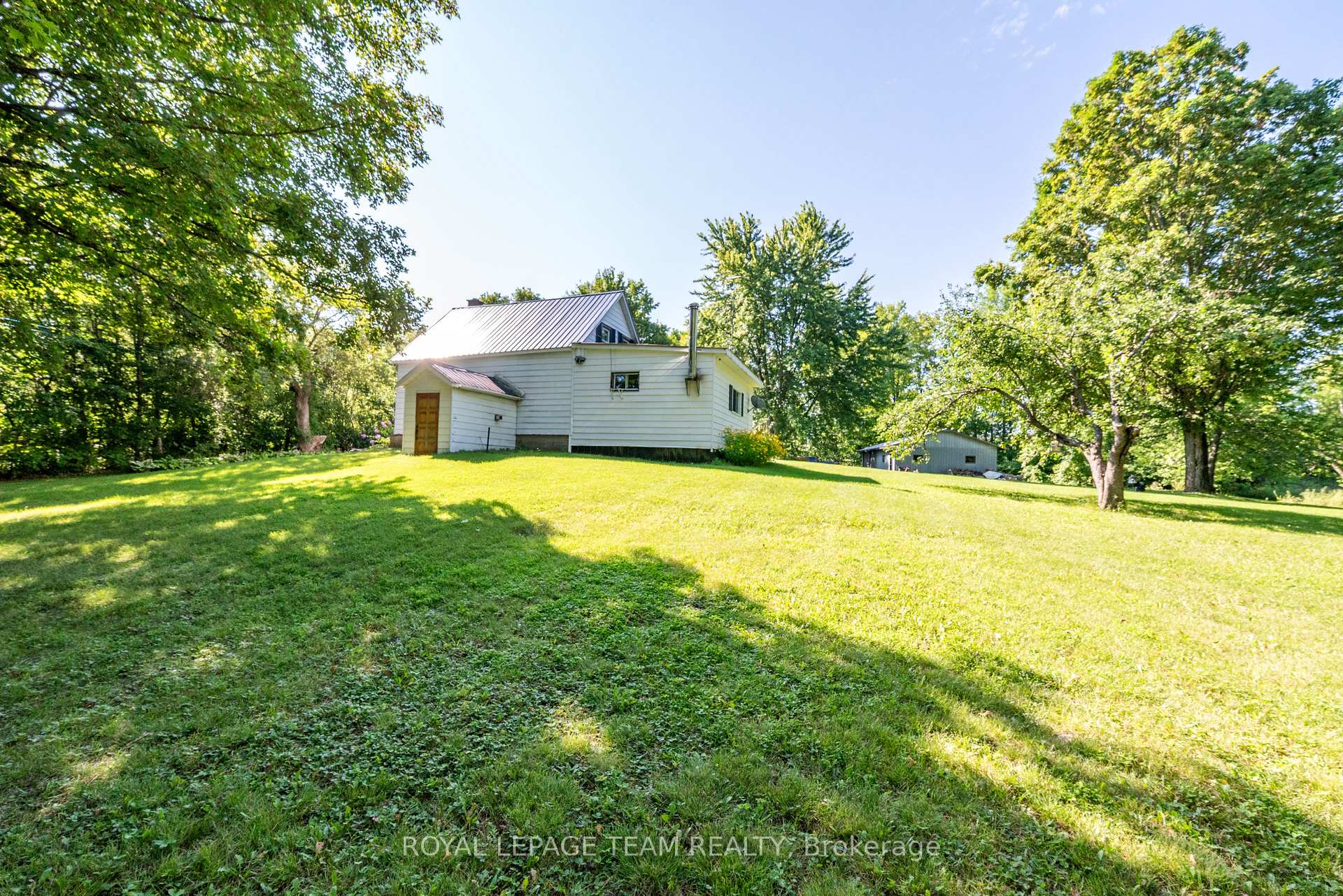 Photo 7 of 1448 Perrault Road, Bonnechere Valley, Eganville/Bonnechere Twp — HOMEH