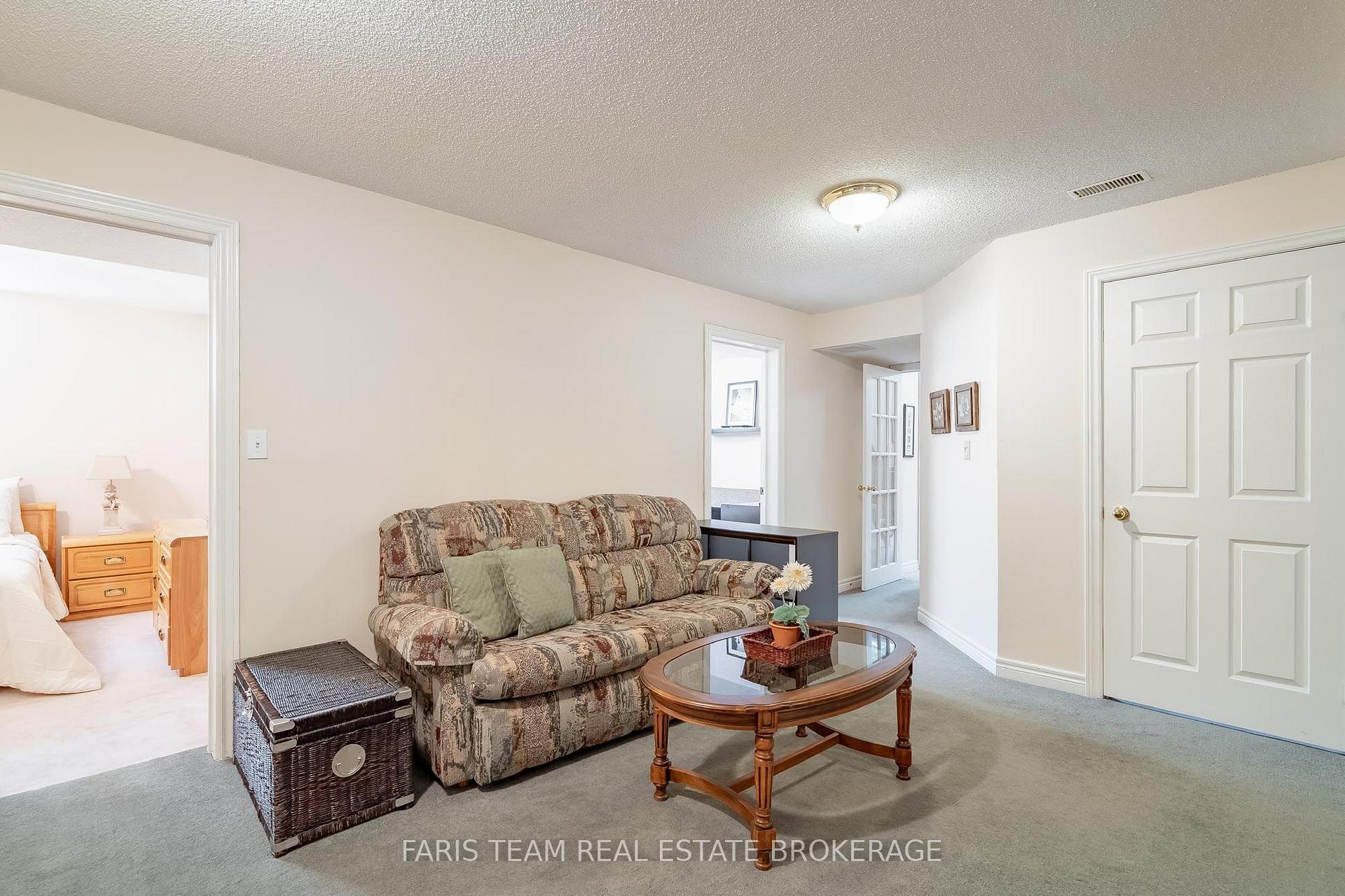 Photo 25 of 157 Emms Drive, Barrie, Holly — HOMEH