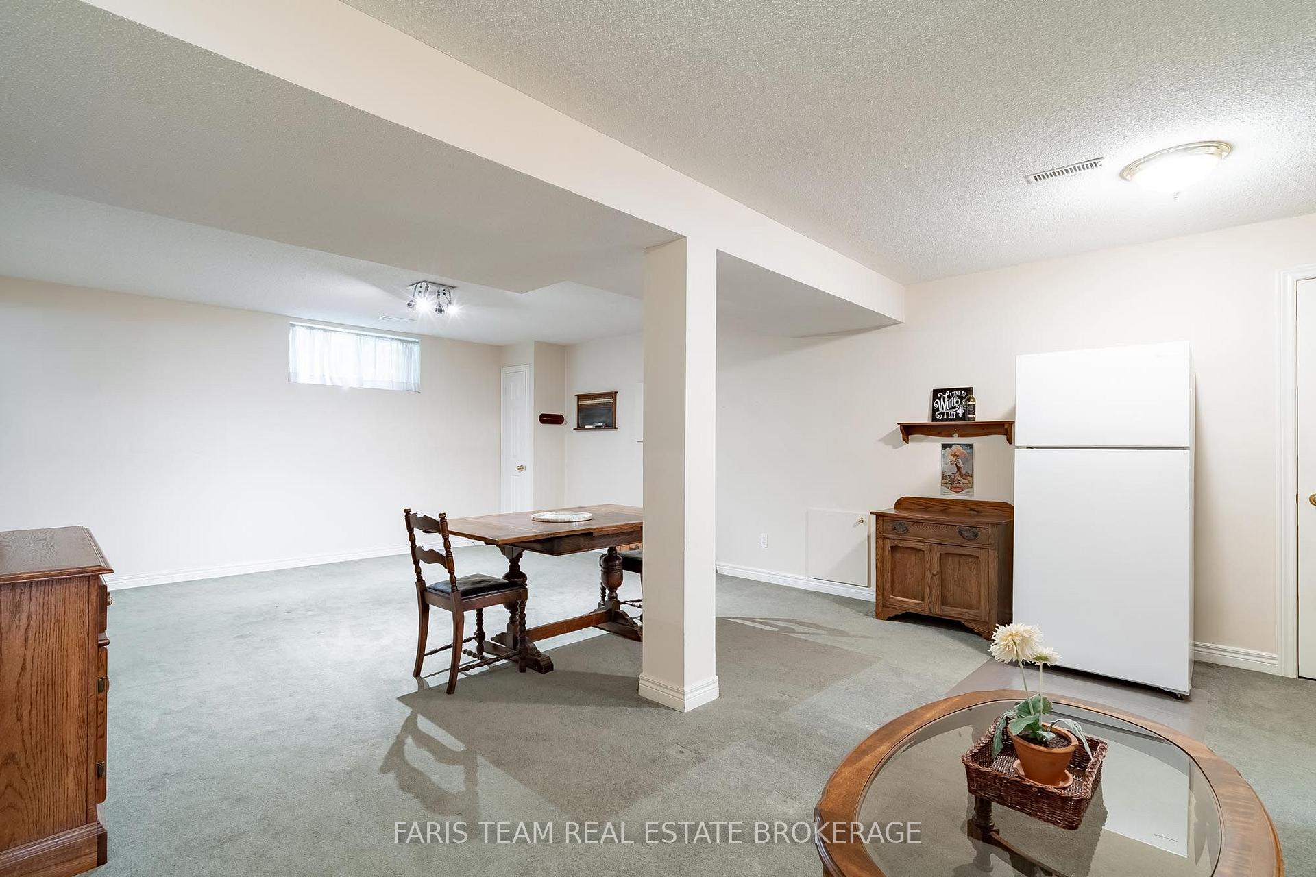Photo 26 of 157 Emms Drive, Barrie, Holly — HOMEH