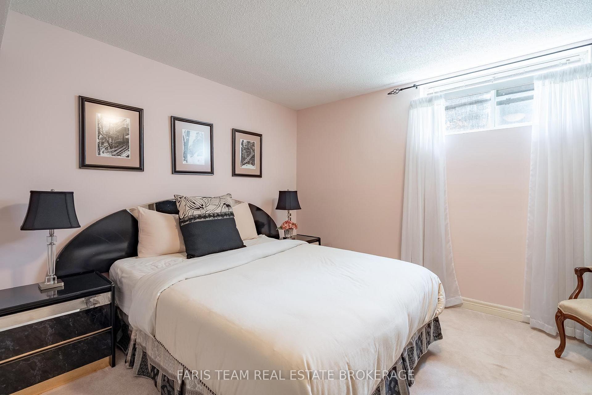 Photo 29 of 157 Emms Drive, Barrie, Holly — HOMEH