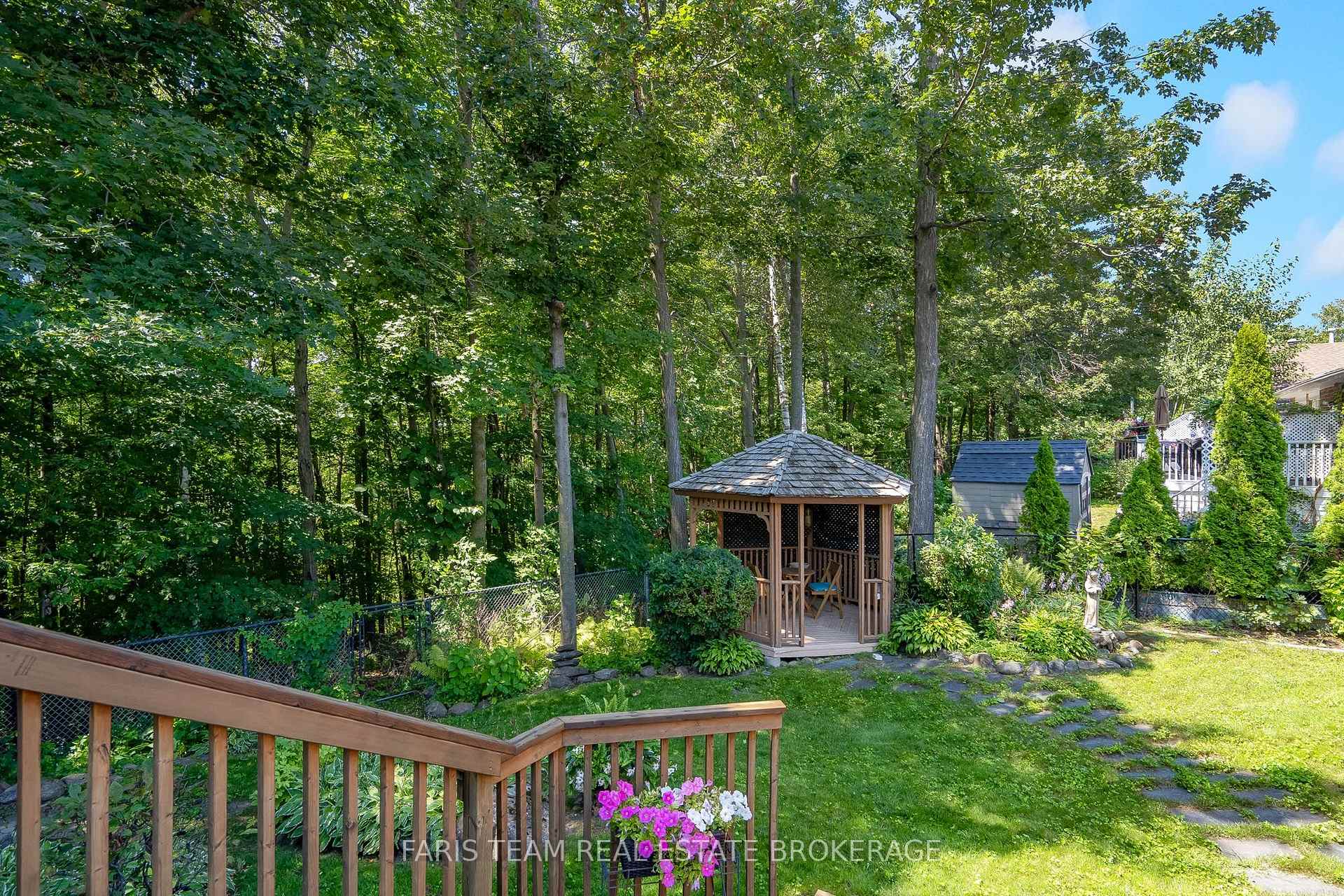 Photo 37 of 157 Emms Drive, Barrie, Holly — HOMEH