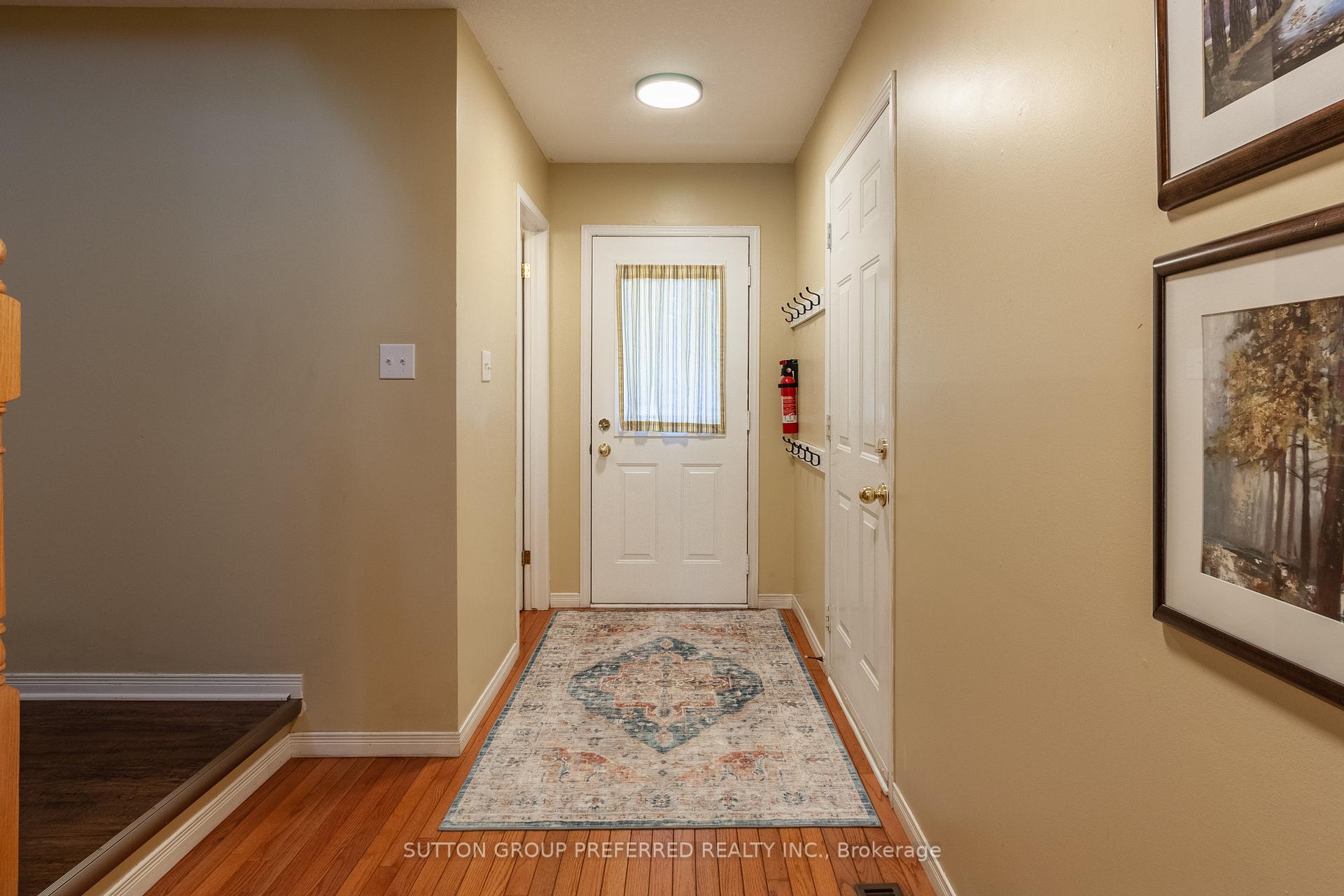 Photo 2 of 907 Blacksmith Street, London, North M — HOMEH