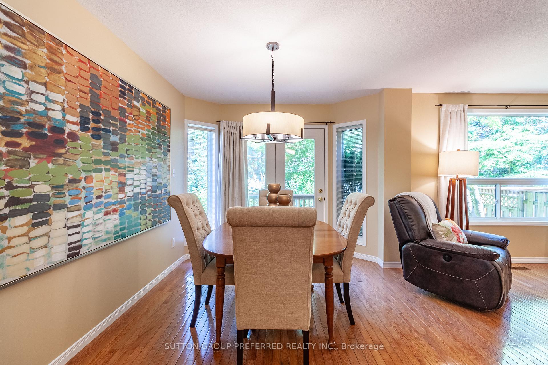 Photo 10 of 907 Blacksmith Street, London, North M — HOMEH