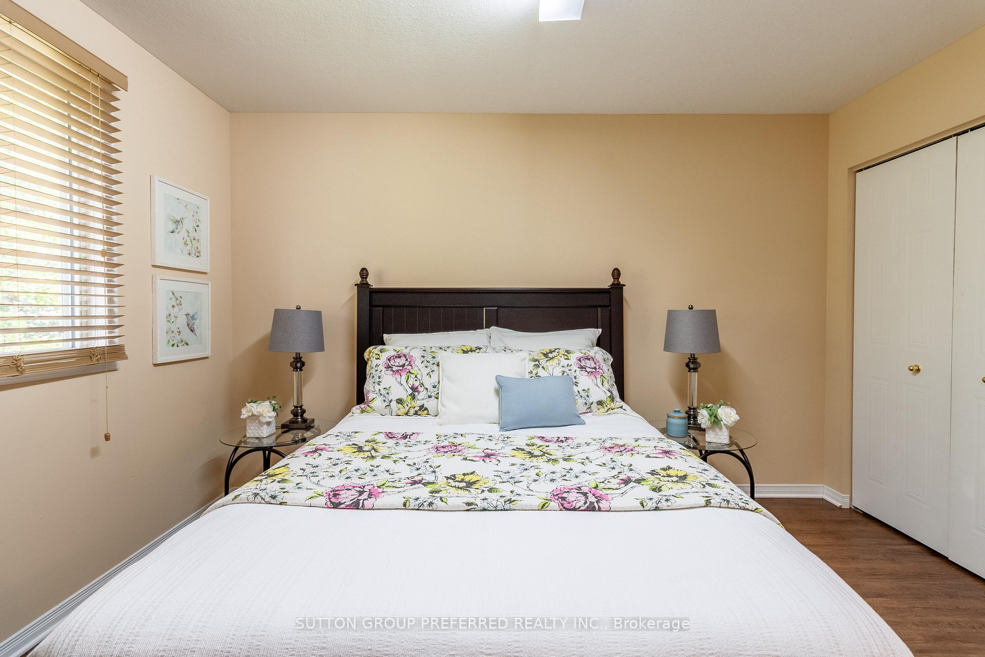 Photo 28 of 907 Blacksmith Street, London, North M — HOMEH