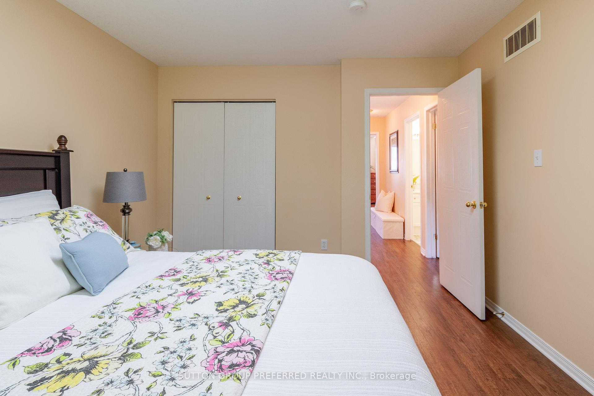 Photo 29 of 907 Blacksmith Street, London, North M — HOMEH