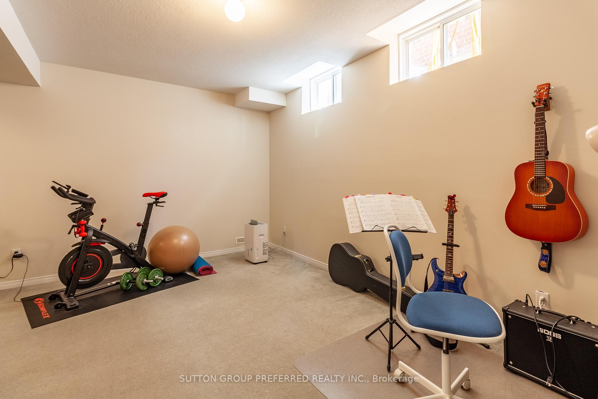 Photo 34 of 907 Blacksmith Street, London, North M — HOMEH