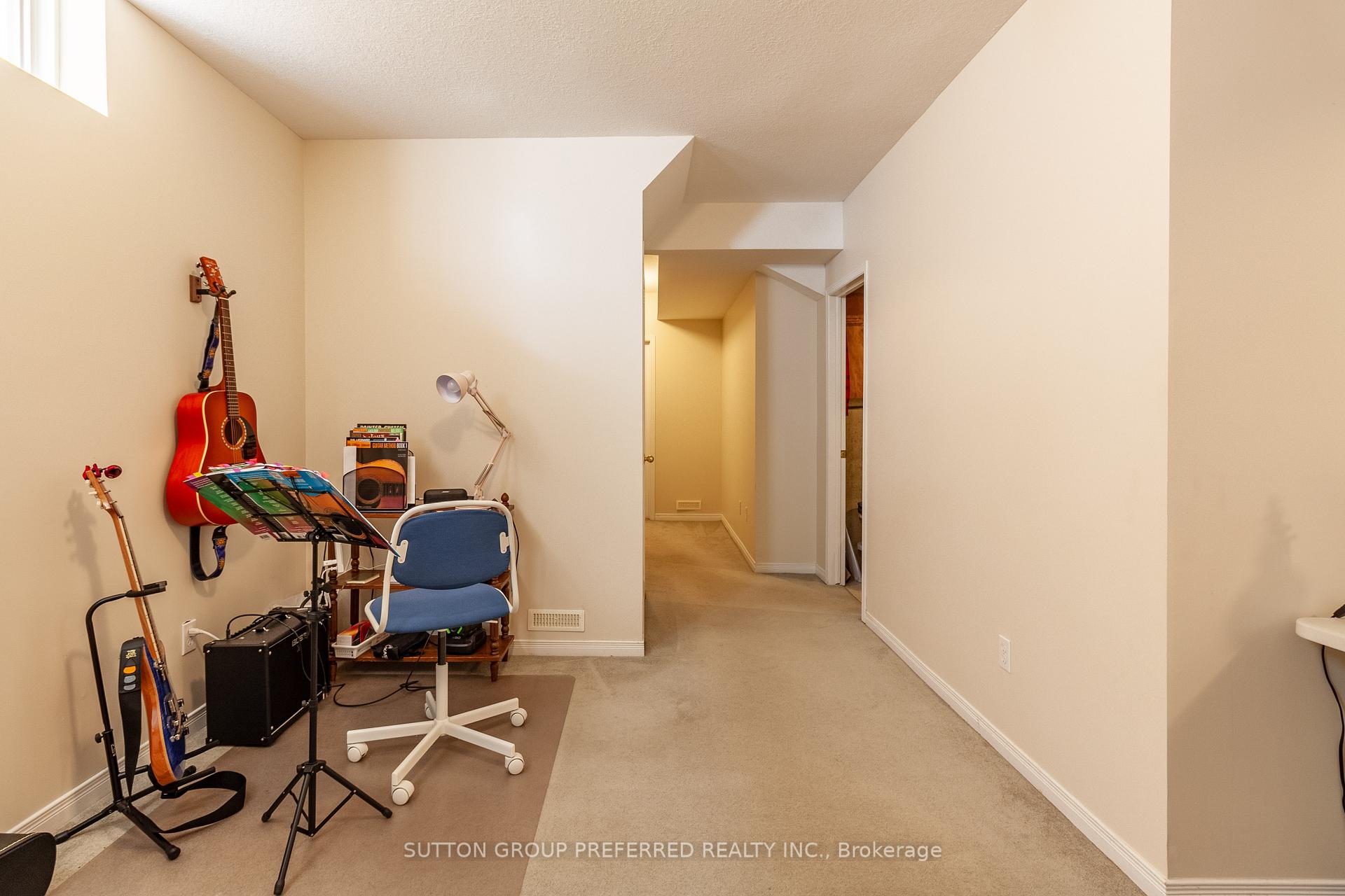 Photo 35 of 907 Blacksmith Street, London, North M — HOMEH