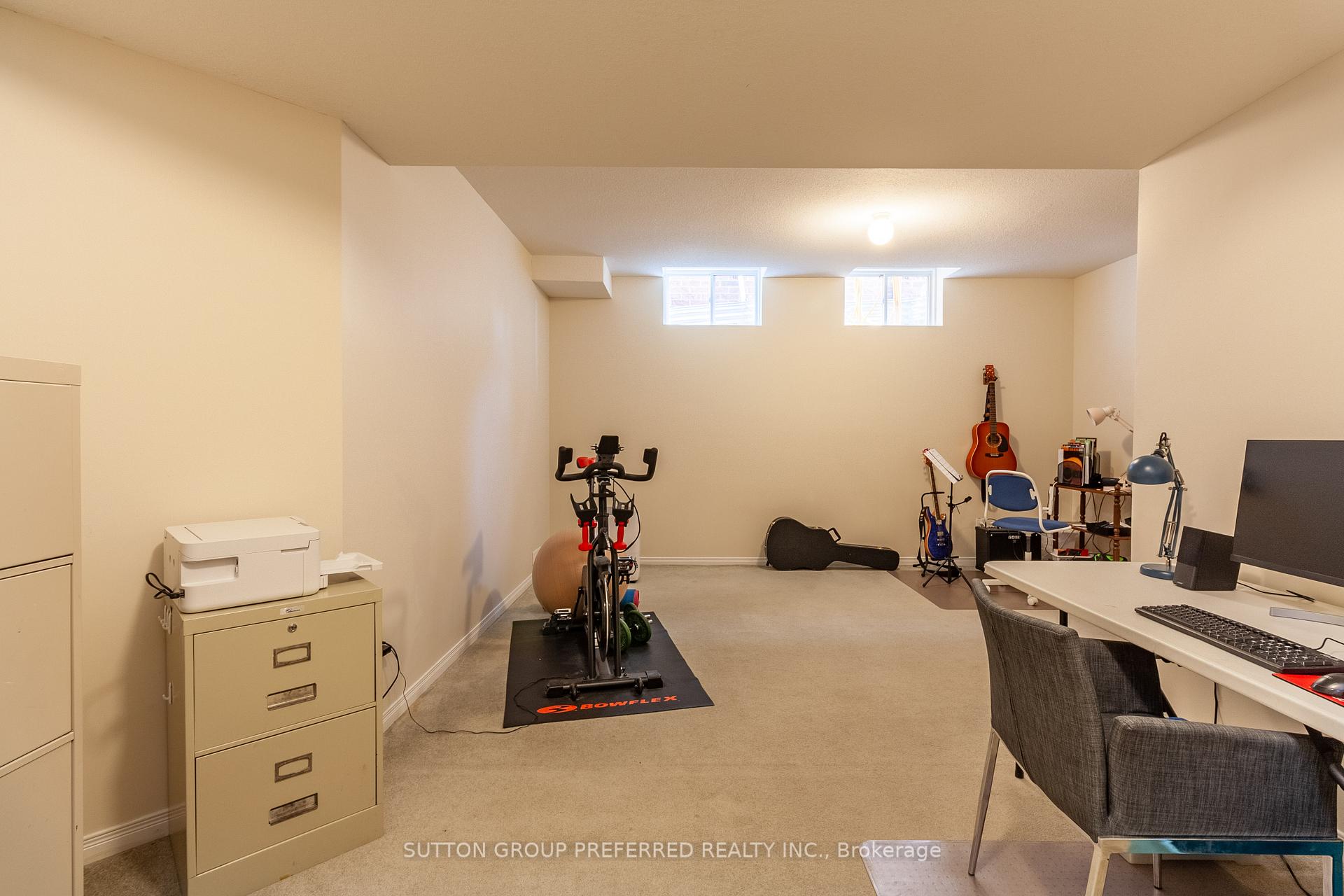 Photo 37 of 907 Blacksmith Street, London, North M — HOMEH
